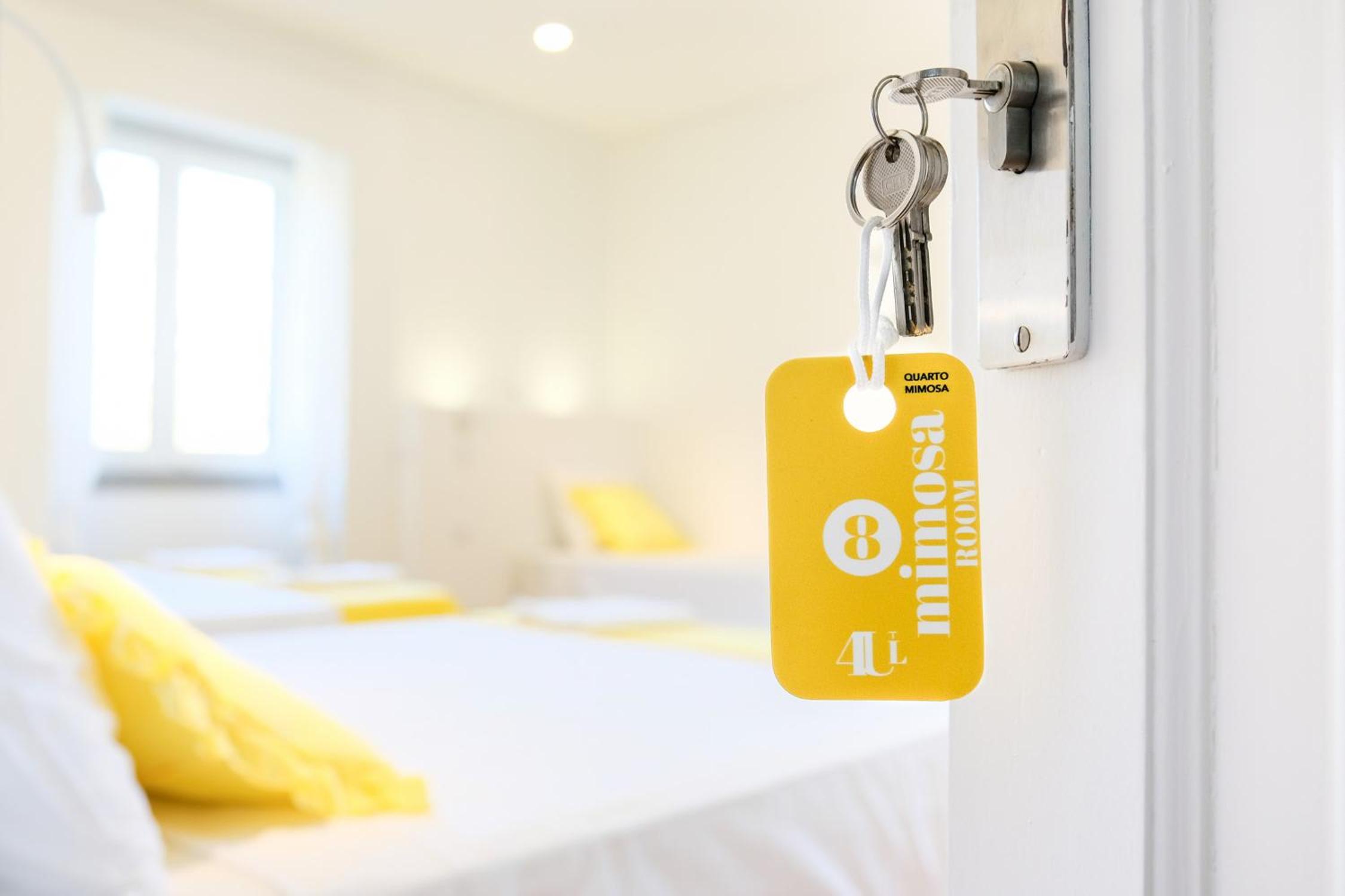 4U Lisbon Airport Suites