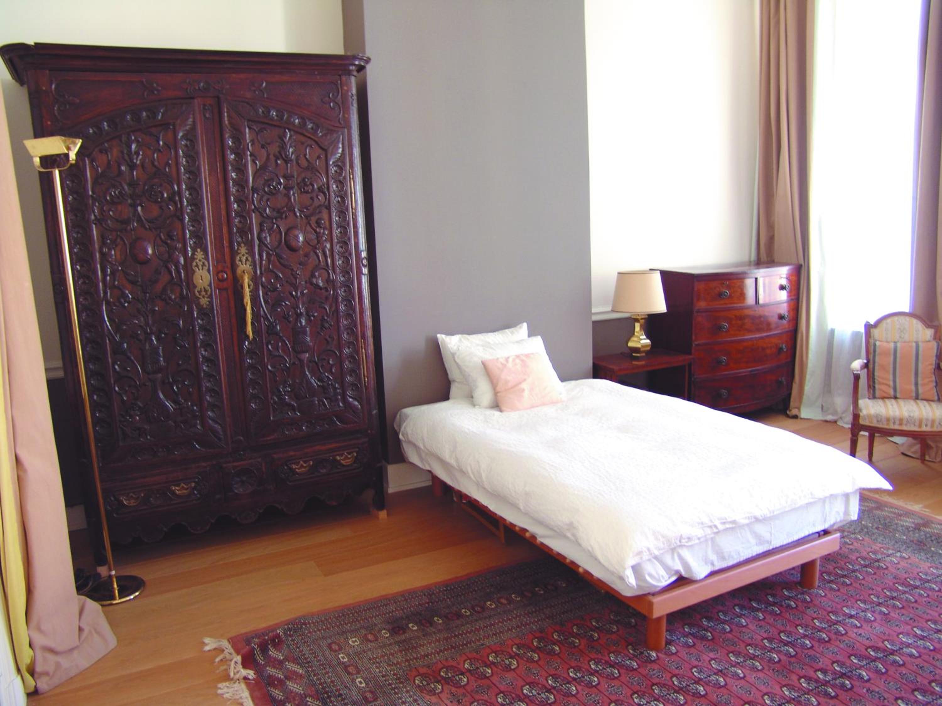 Louise Chatelain suites