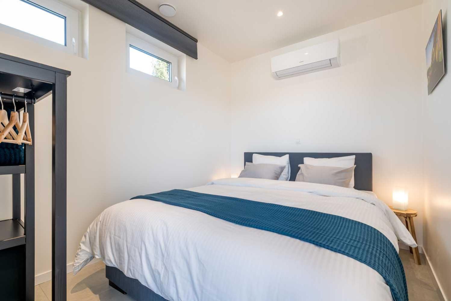 Studio Brussels Airport - North