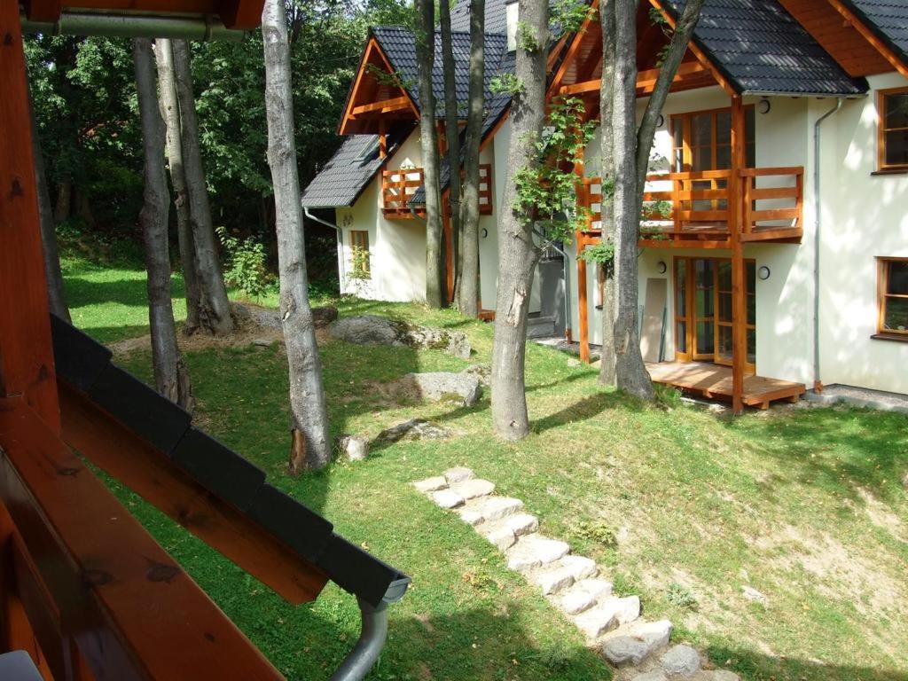 Domek Karpatka 1 przy wyciągu narciarskim view 3