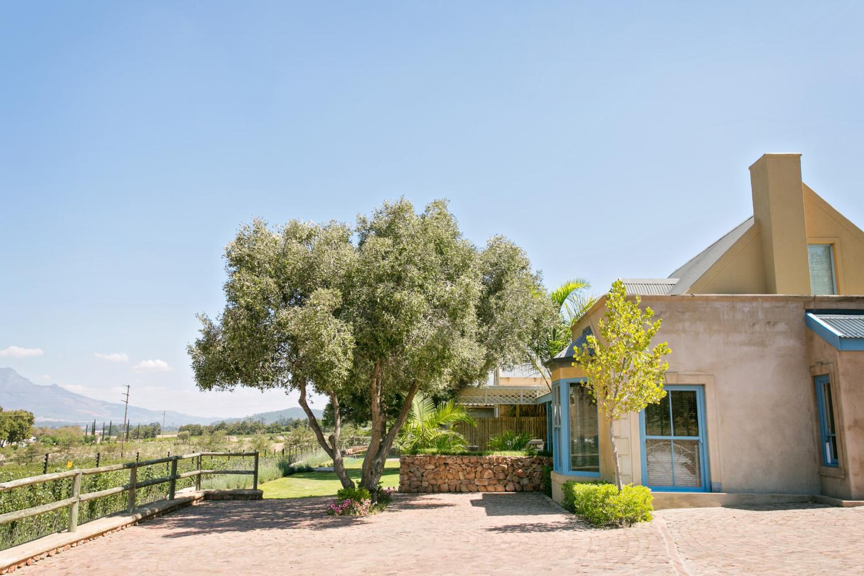 Heuwelsig Farm Cottages view 5