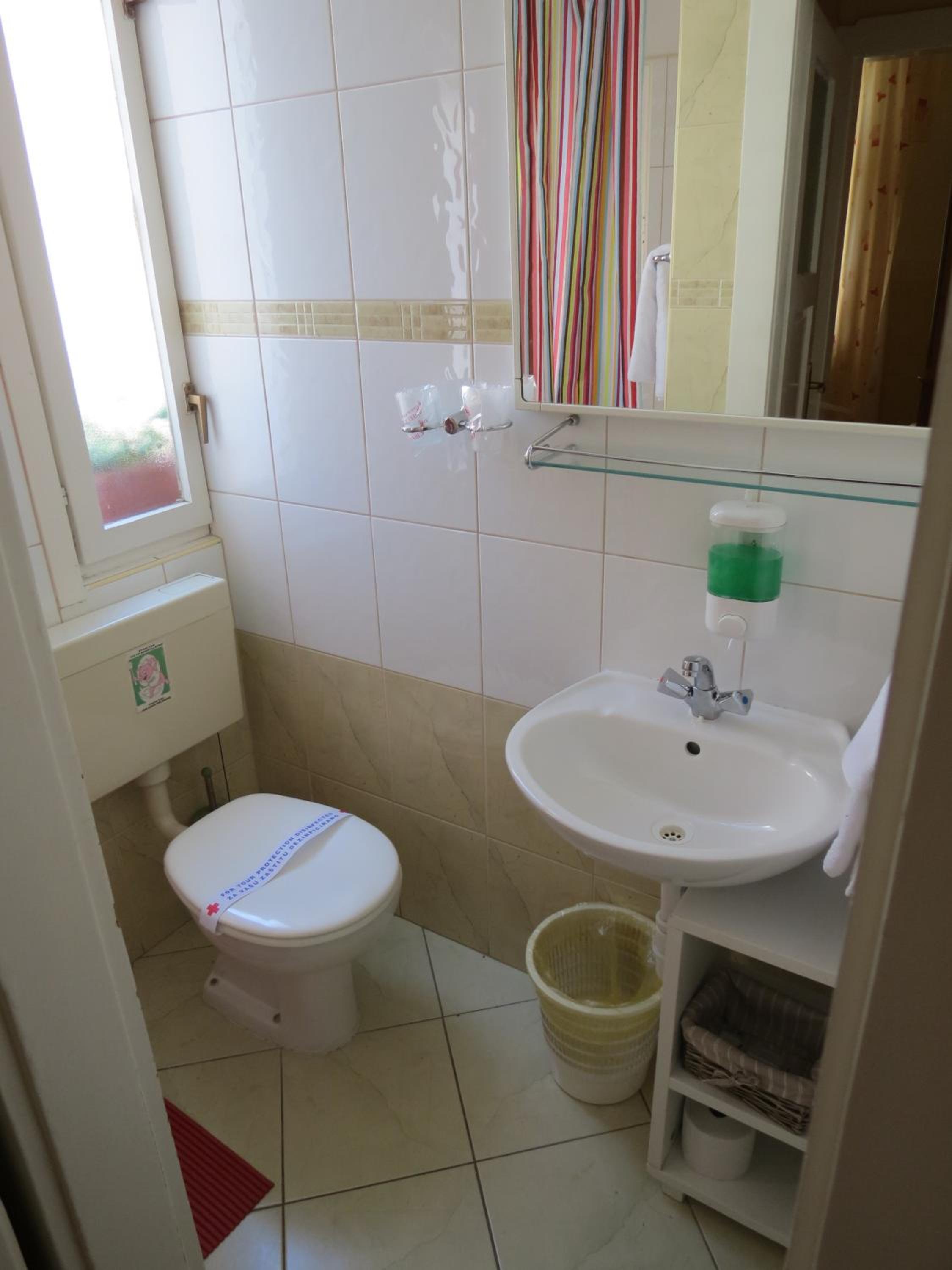 Photo 28
