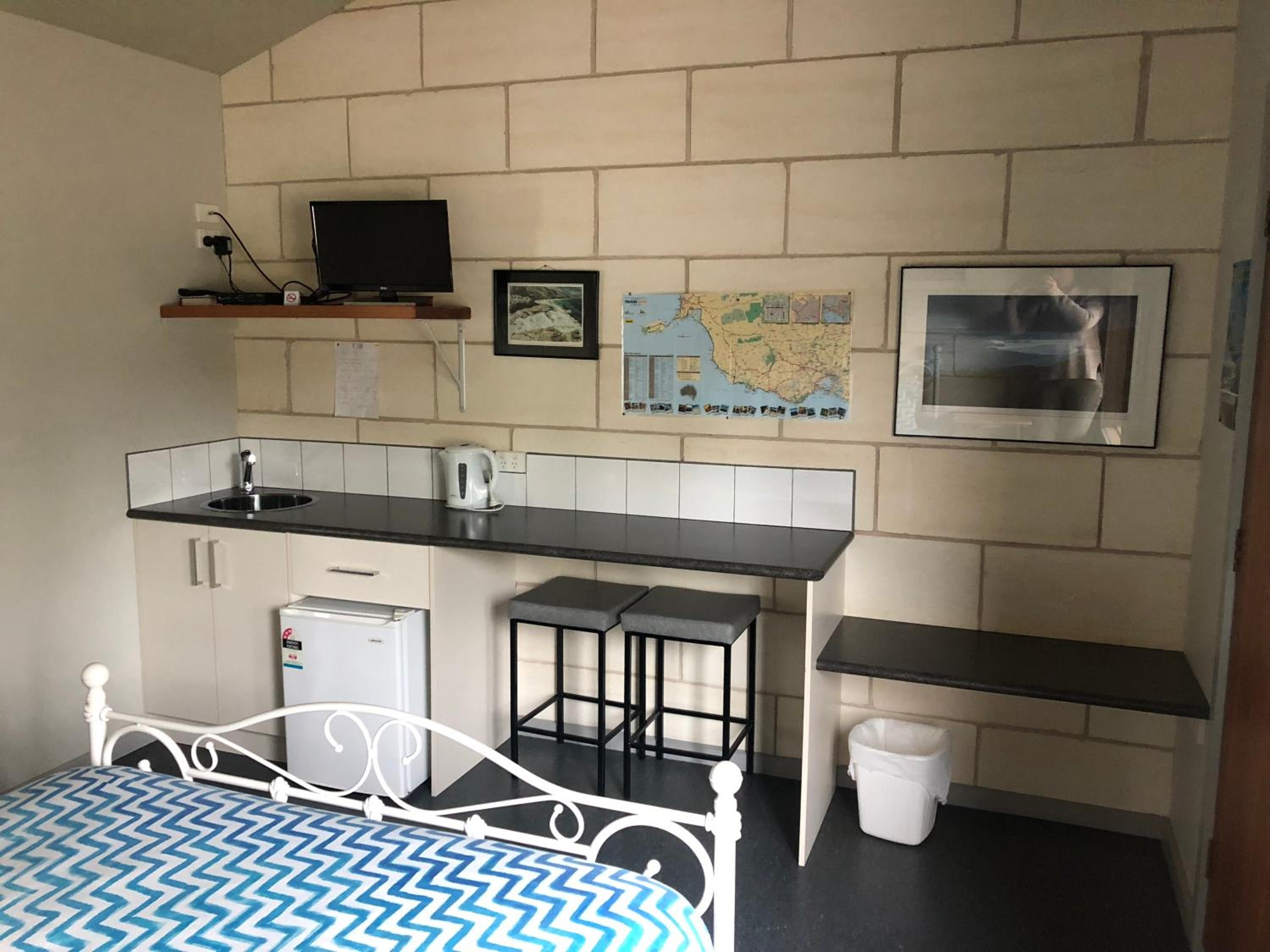 Port Campbell Guesthouse & Flash Packers