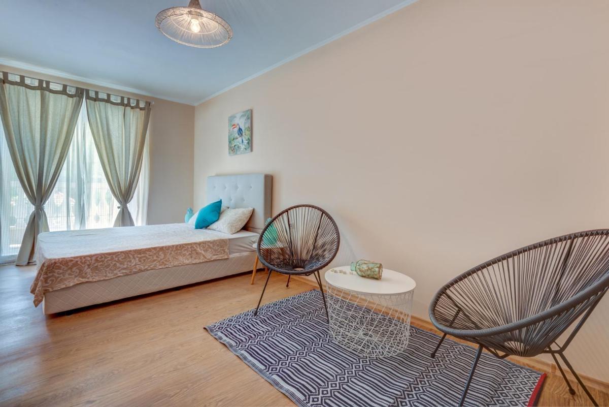 Venera & Anastasia Palace Apartments