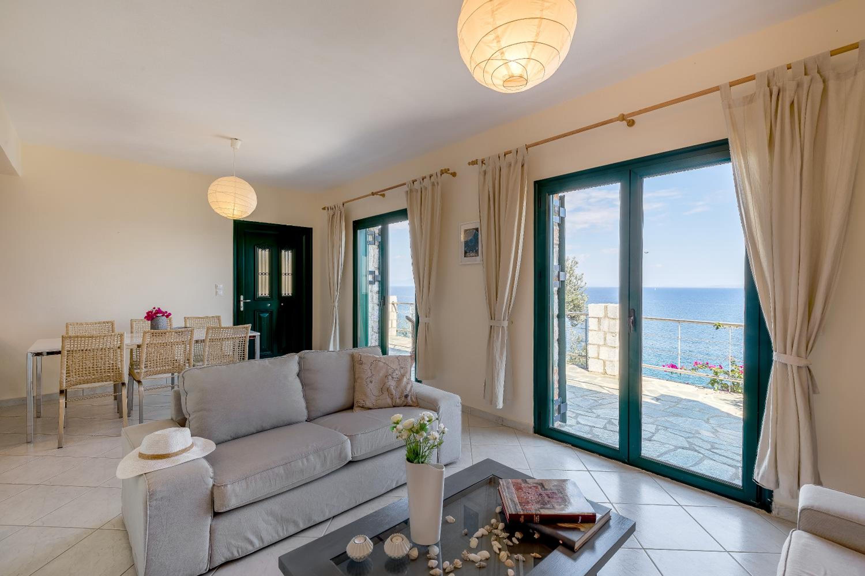 Kissakas Villas