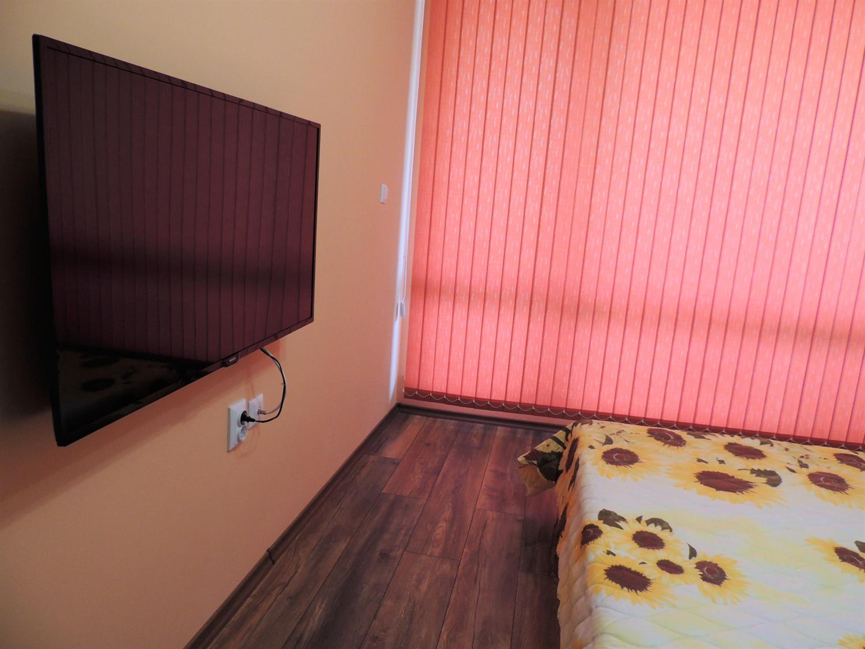 Photo 33