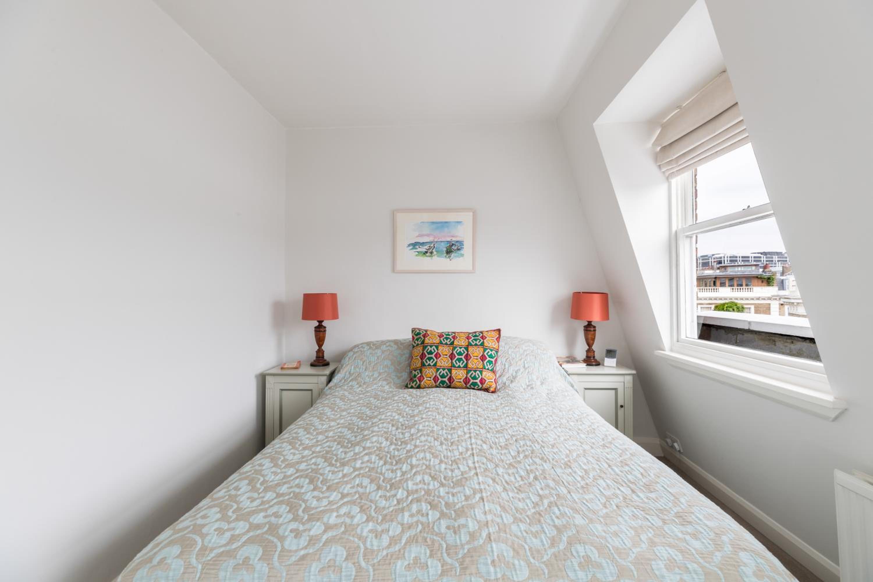 Charming flat with balcony in Pimlico