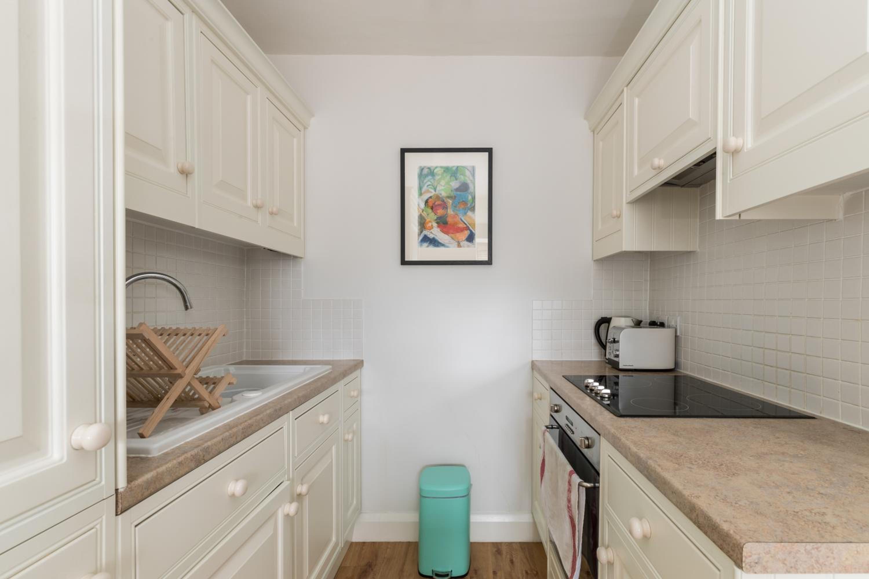 Charming flat with balcony in Pimlico
