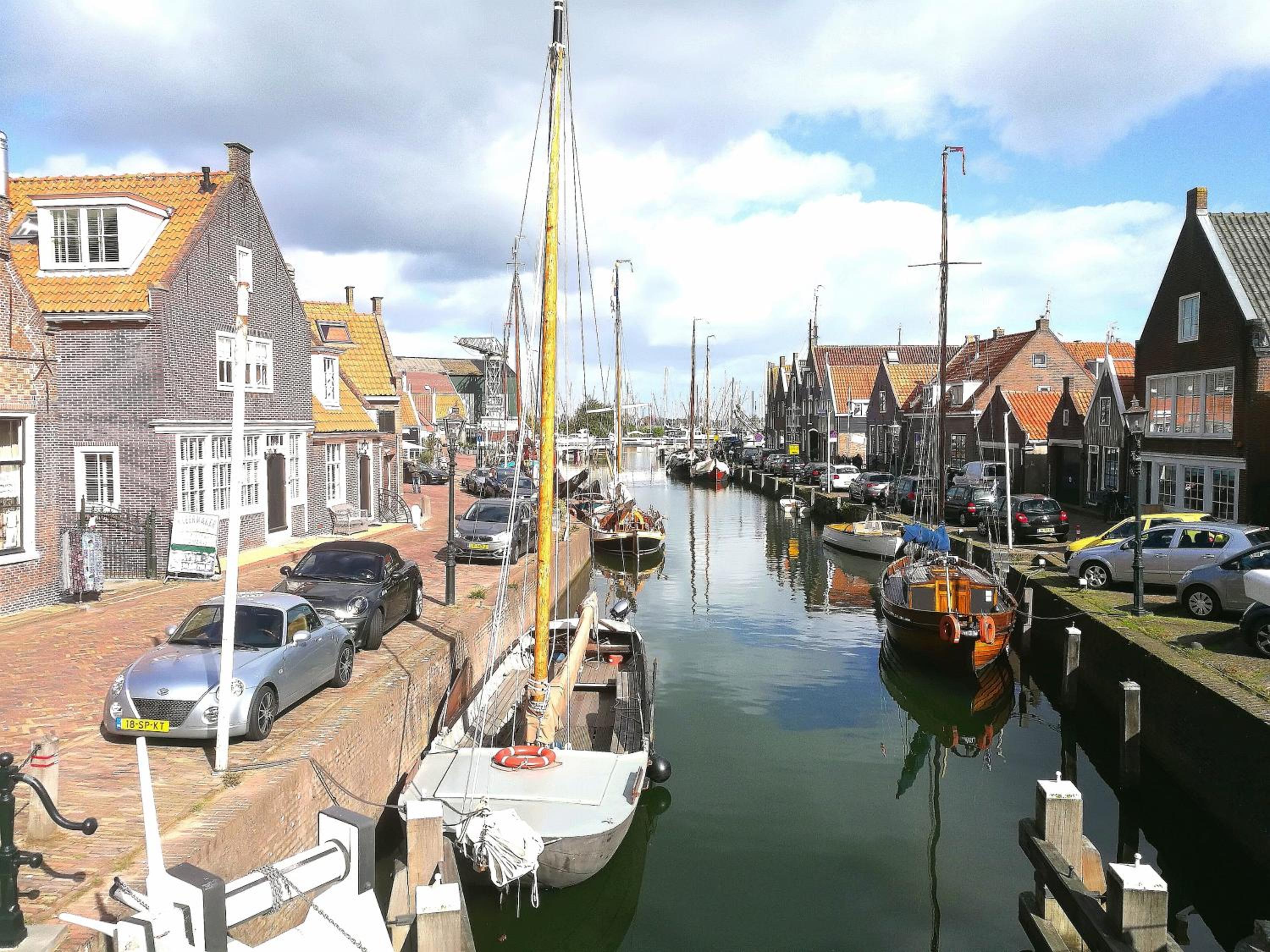 The Dutch Buoy
