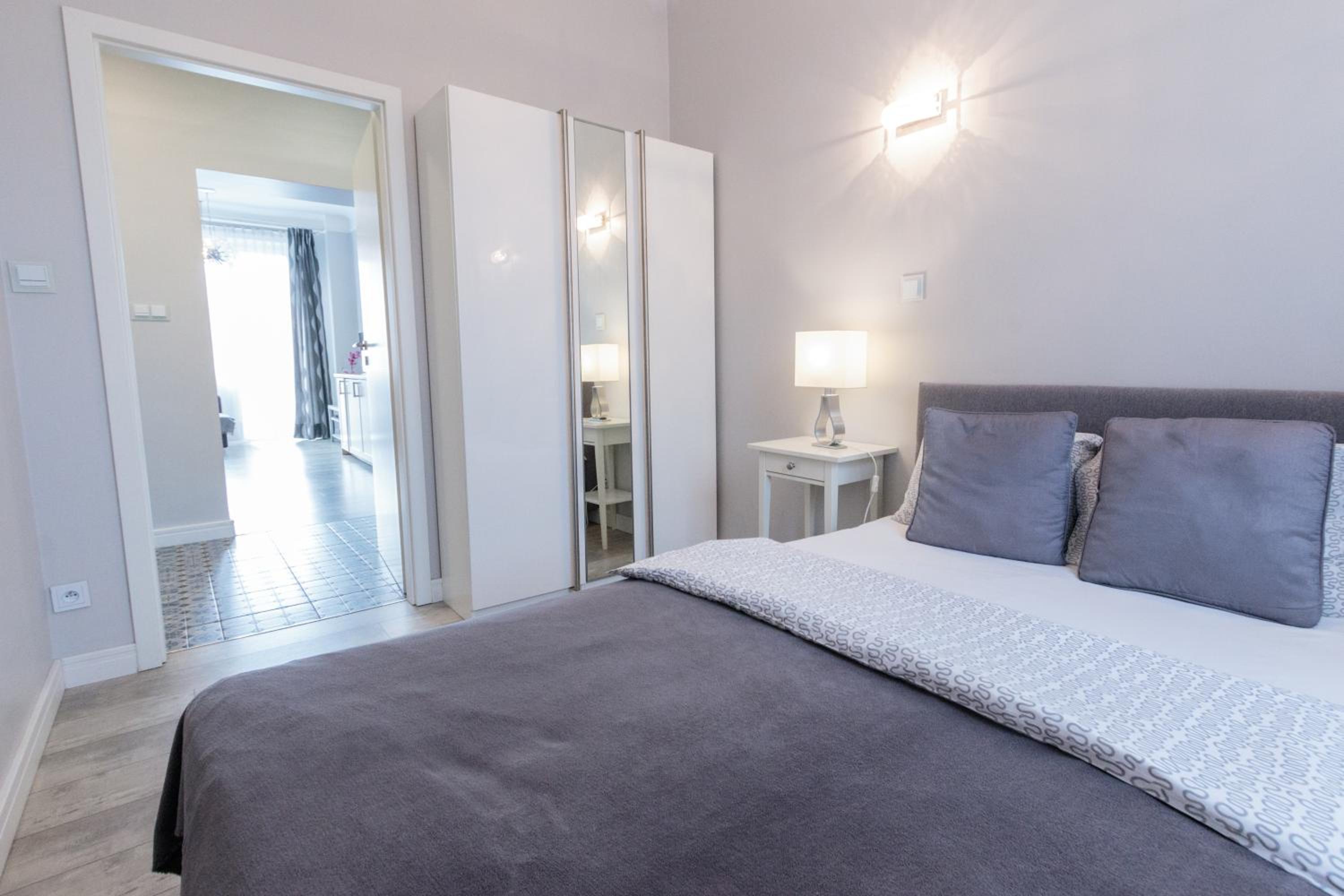 Rental Apartments Krochmalna