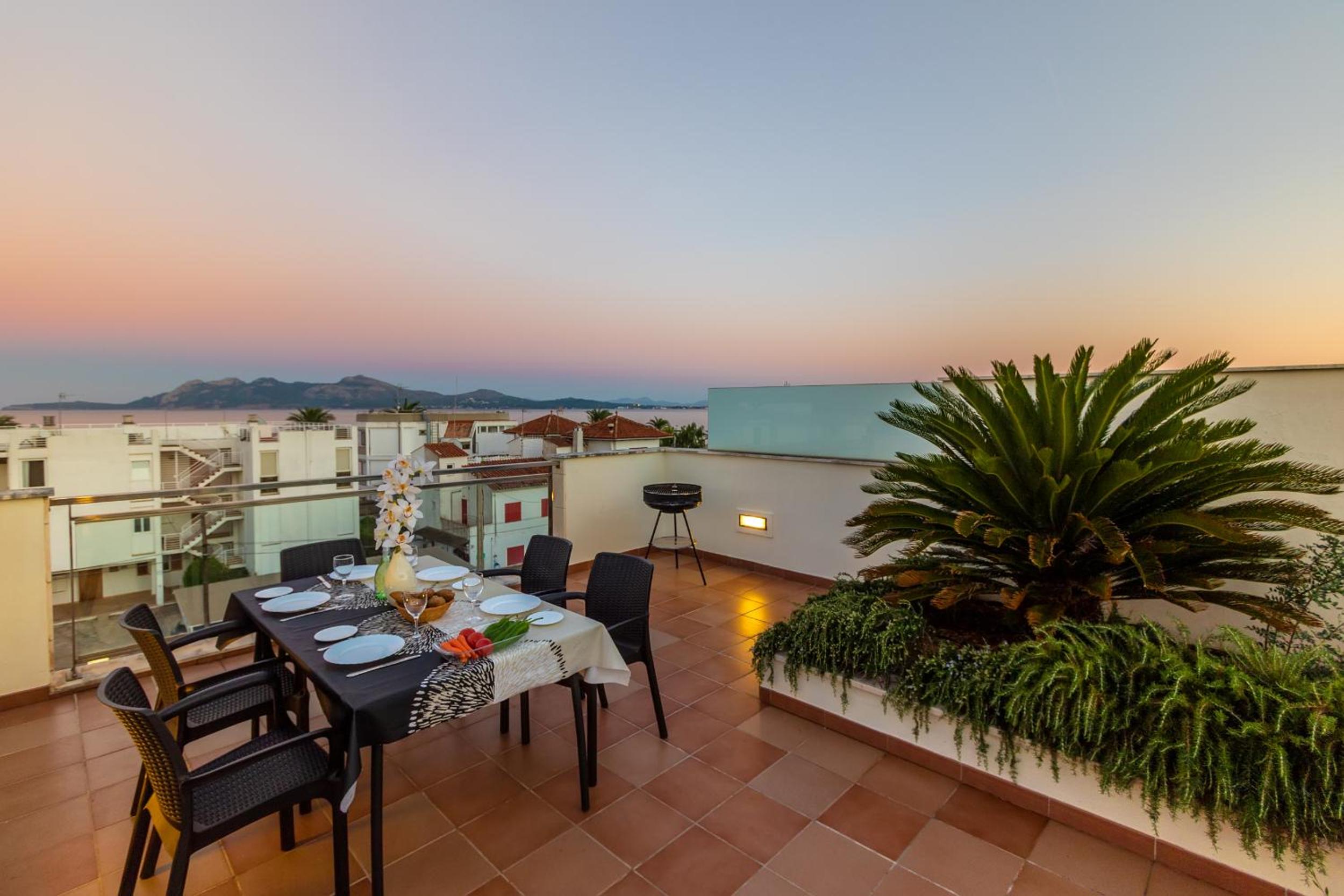 Penthouse La Nau By homevillas360 view 5