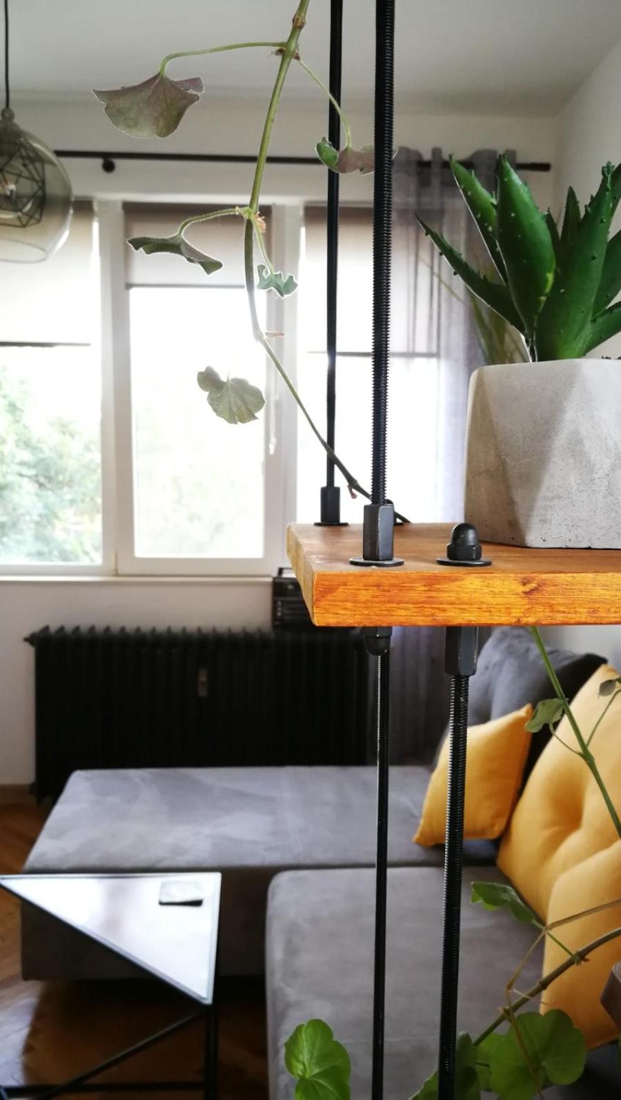 Sunny Downtown Apartment for 4
