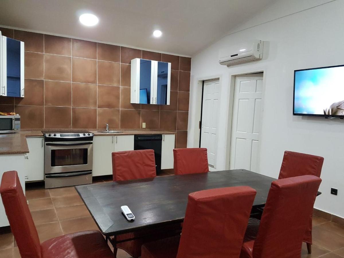 Maya Apartments en Paramaribo