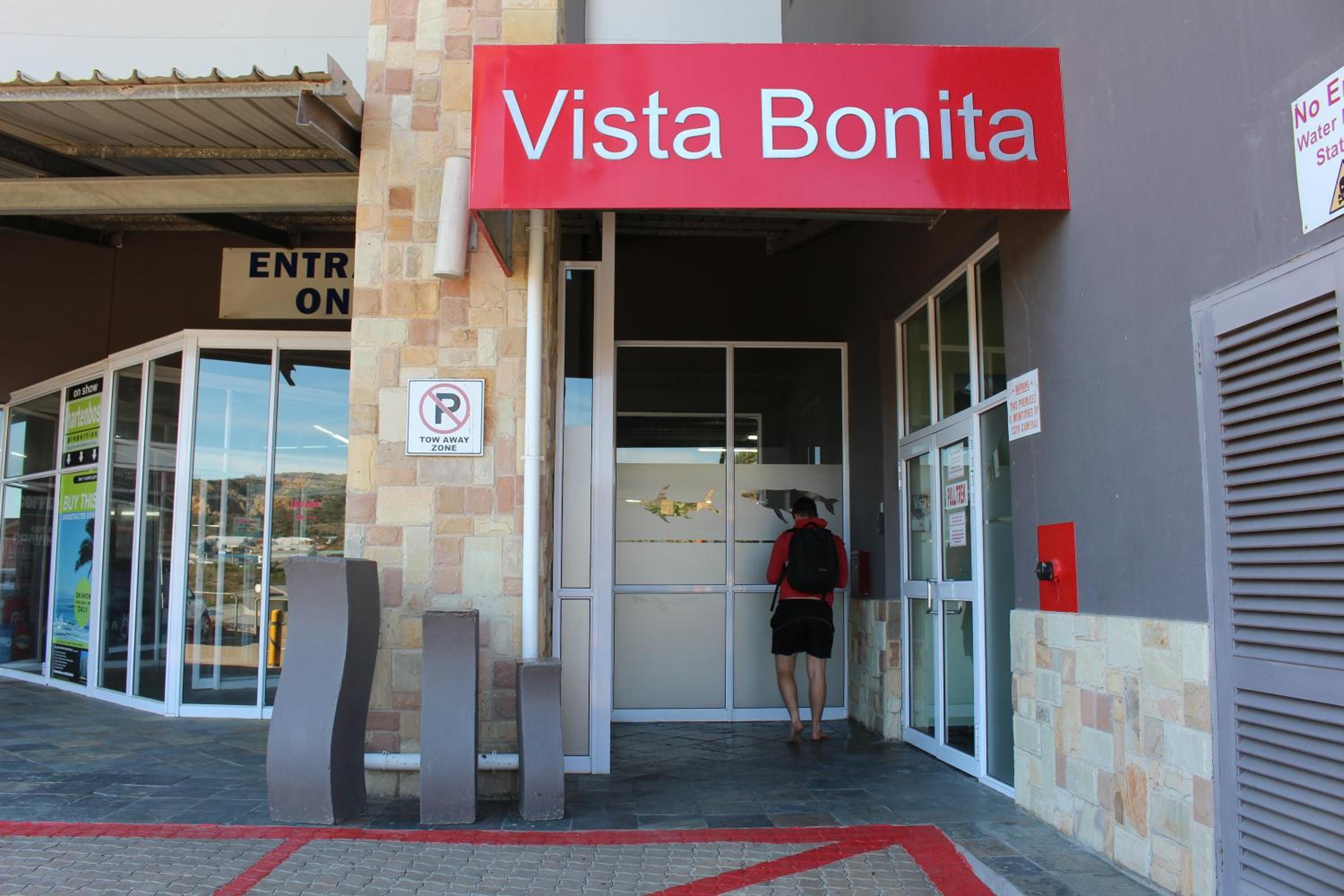 Vista Bonita Apartments
