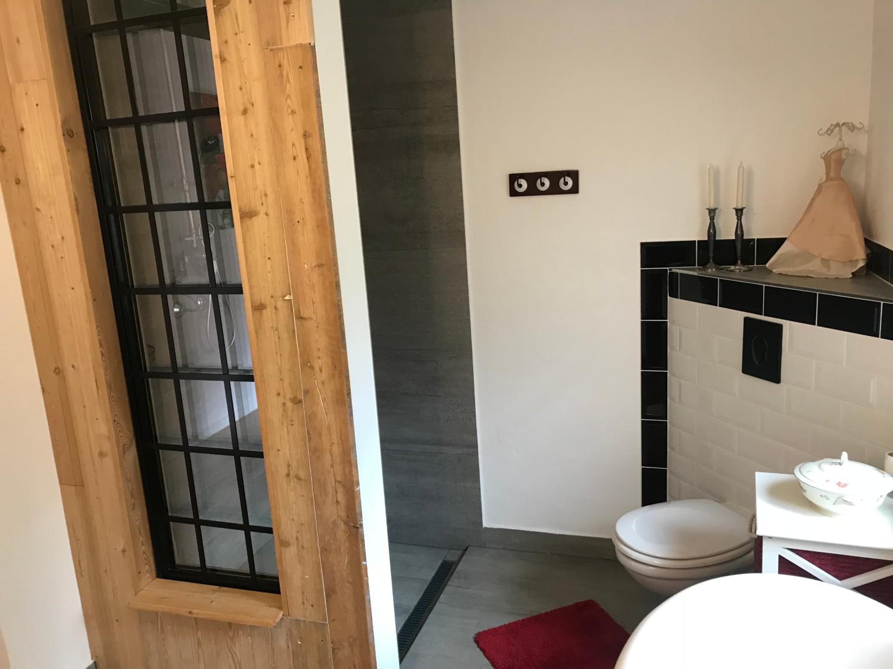 Ferienwohnung Birkenwerder bei Berlin mit Terrasse und kleinem Garten