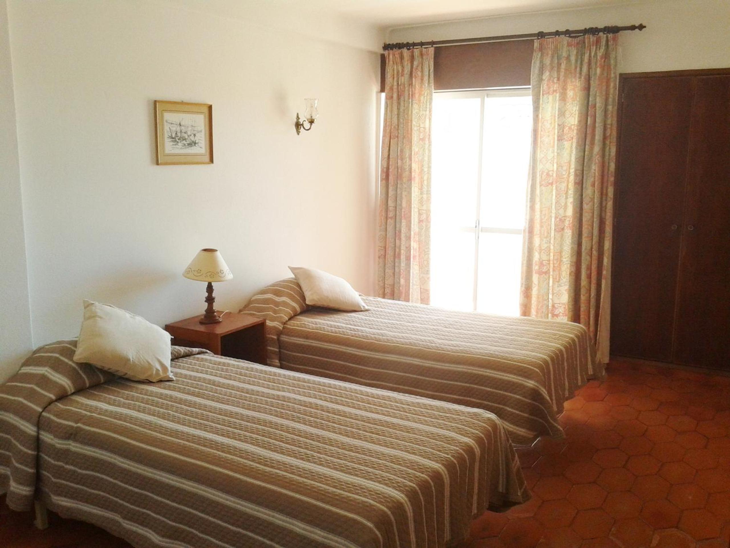 Apartamentos Salema Praia Club