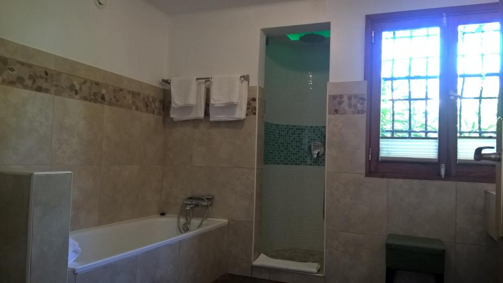 Birdcage Gay Men Resort and Lifestyle Hotel