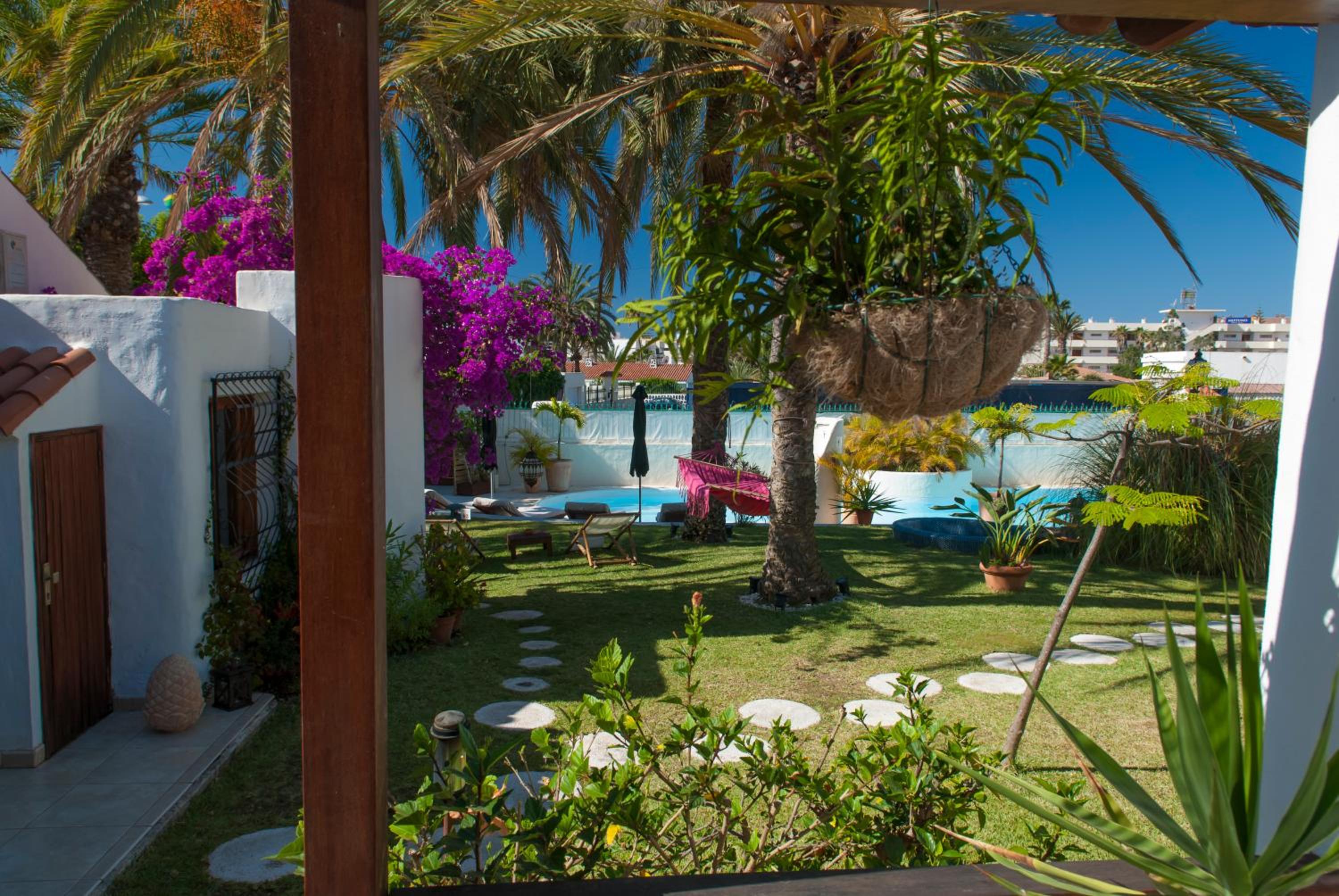 Birdcage Gay Men Resort and Lifestyle Hotel