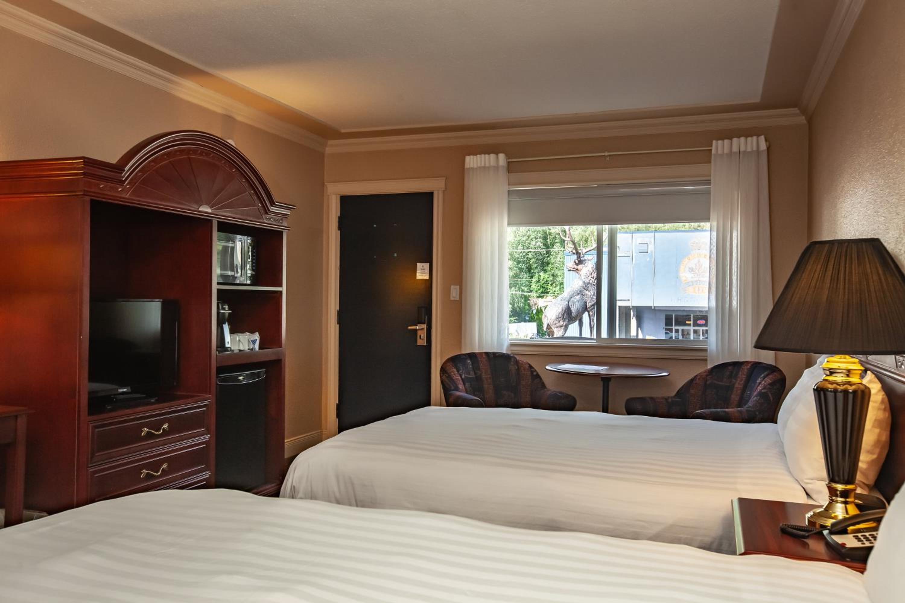 Revelstoke Lodge