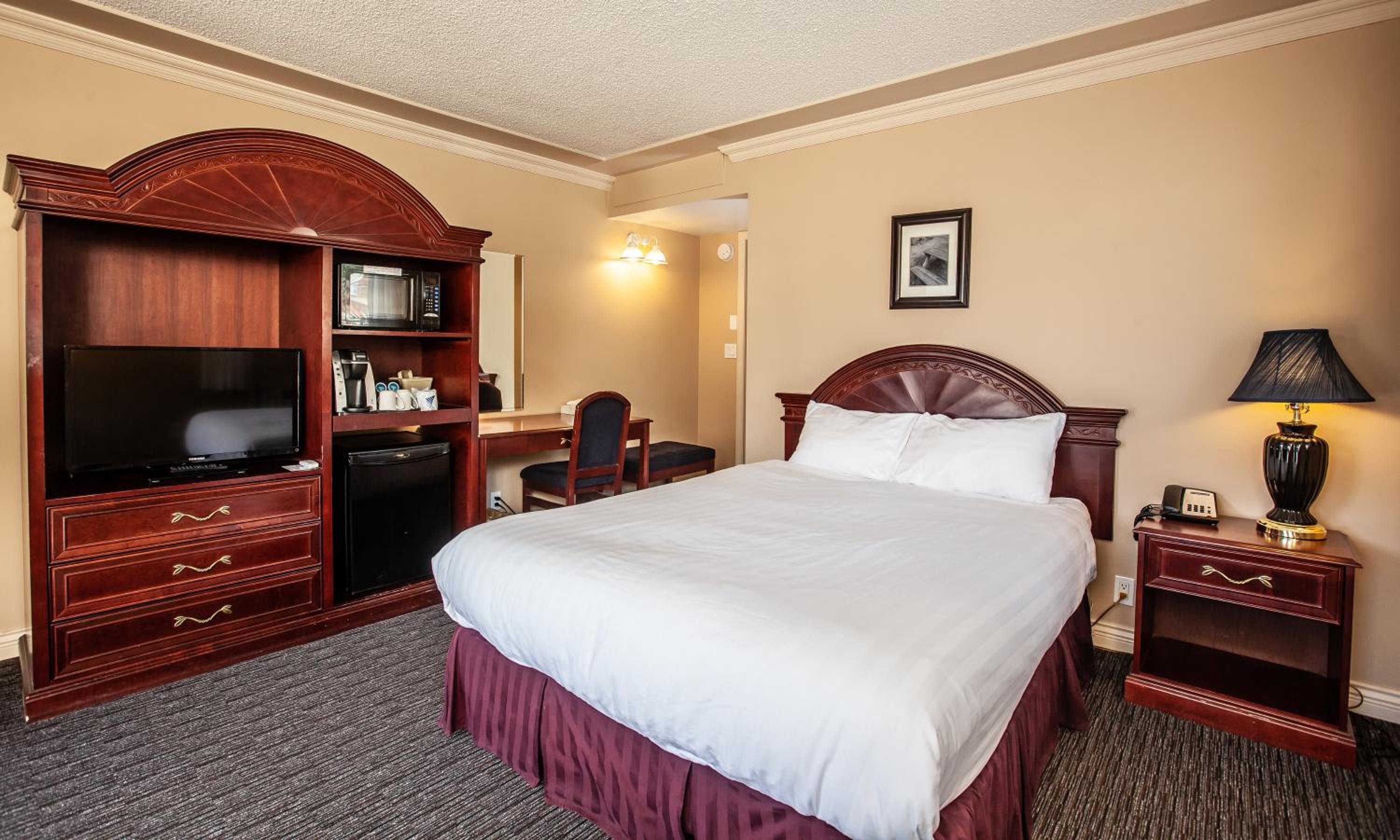 Revelstoke Lodge