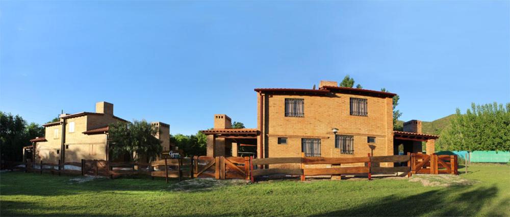 CABAÑAS AGUARI