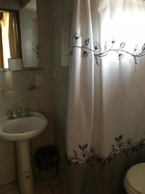 Hostal Rio Ona