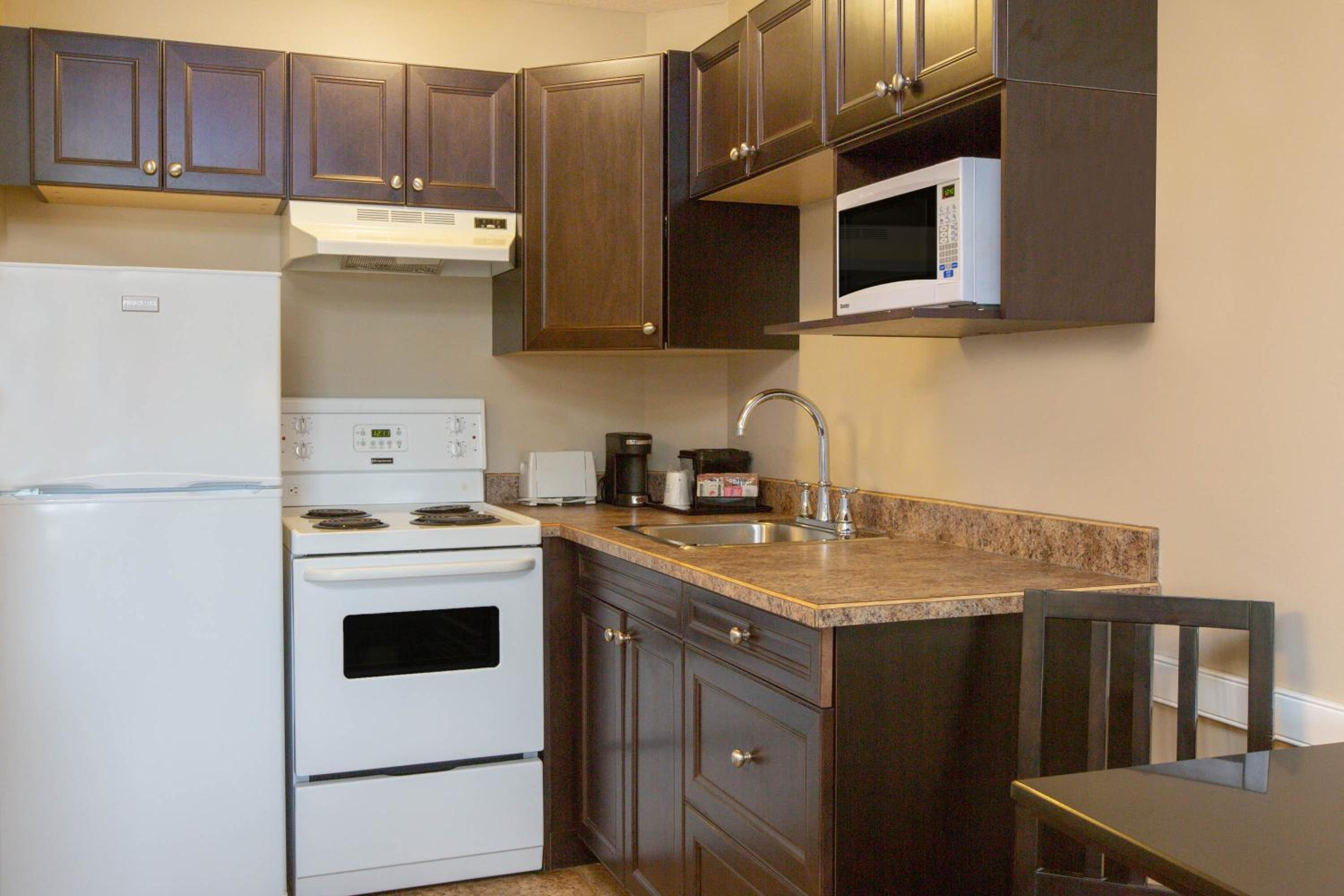 Super 8 by Wyndham Fort McMurray