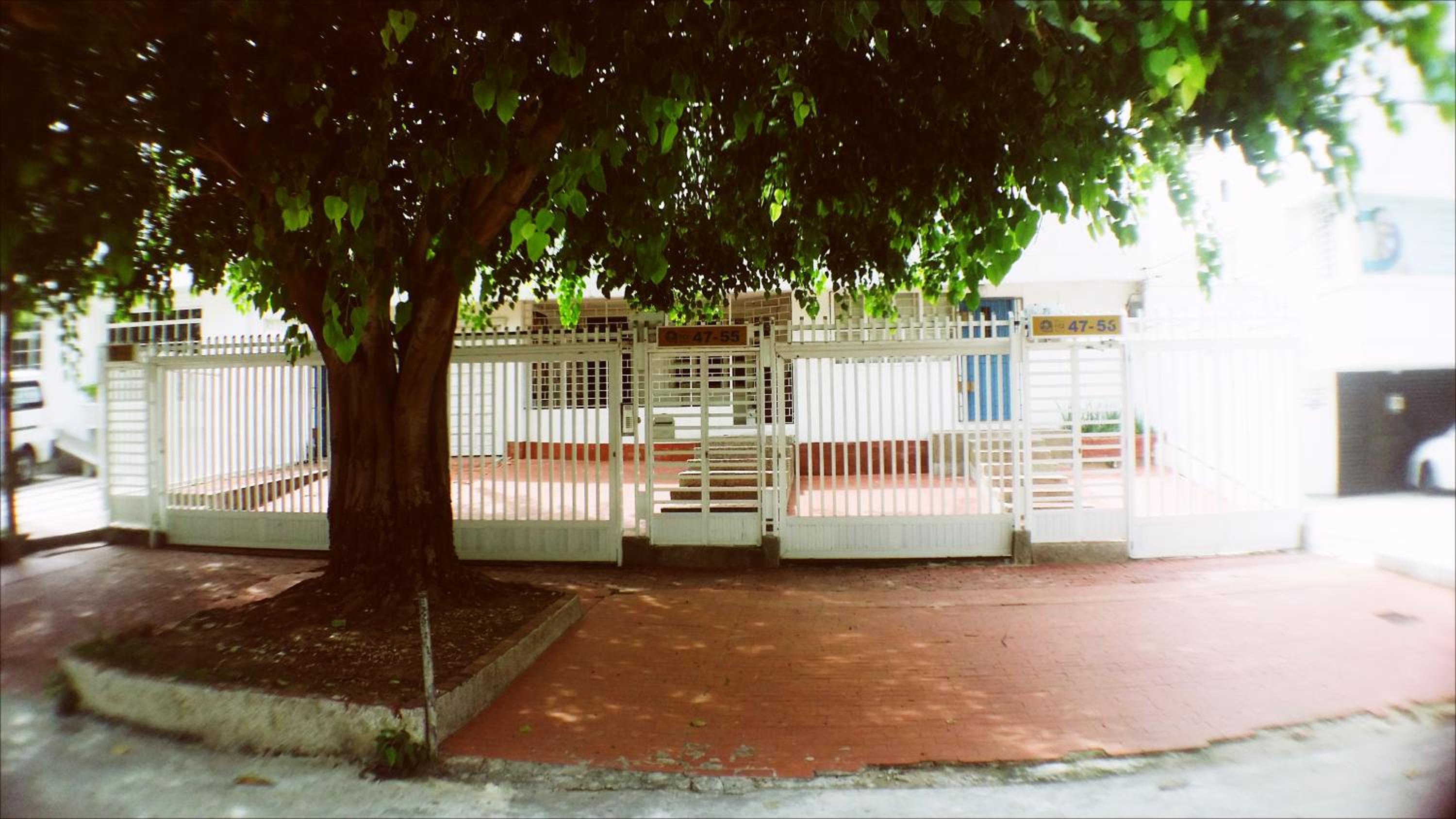 QuillaHost Tropical Apartment