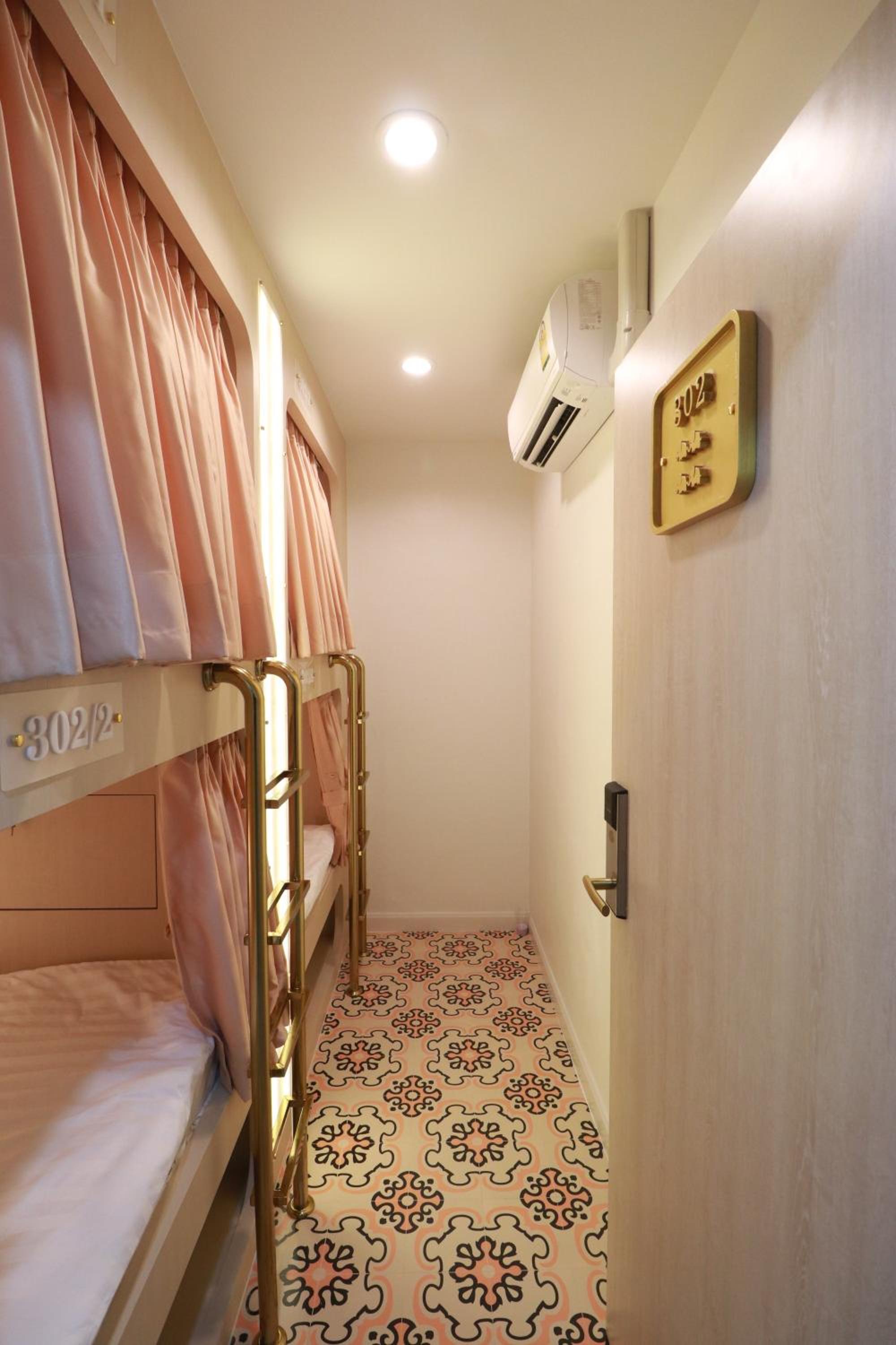 The LOL Elephant Hostel