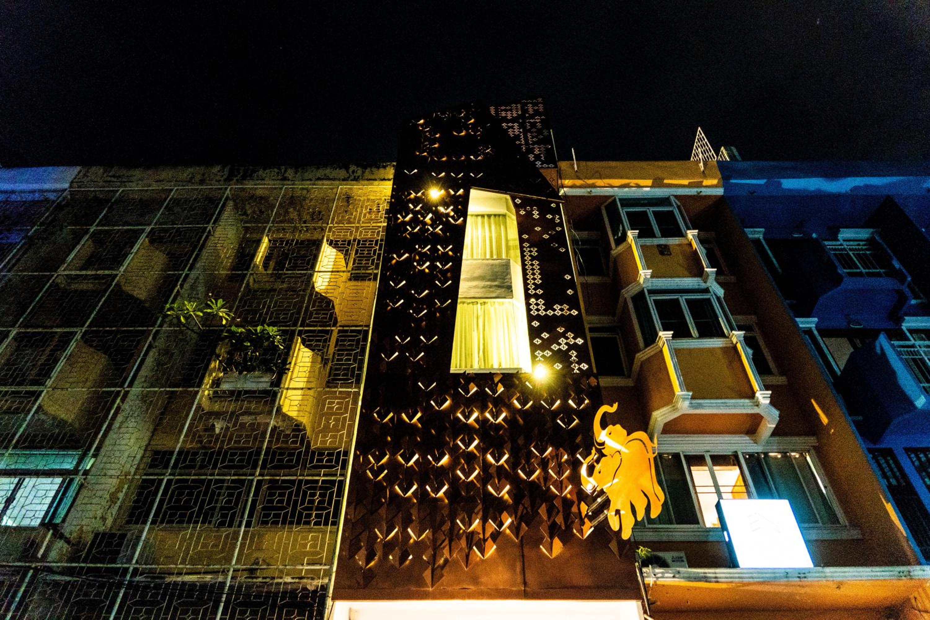 The LOL Elephant Hostel