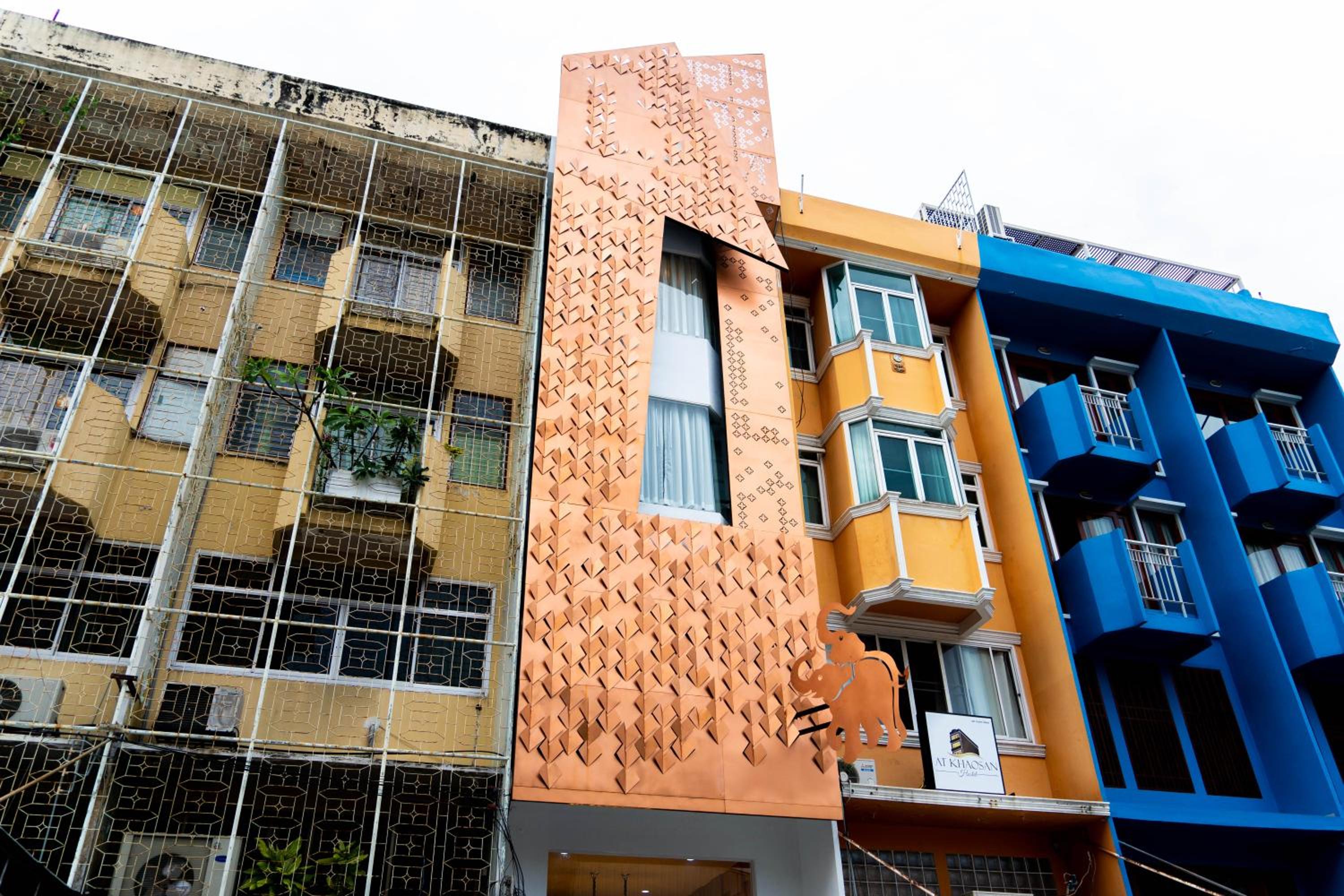 The LOL Elephant Hostel
