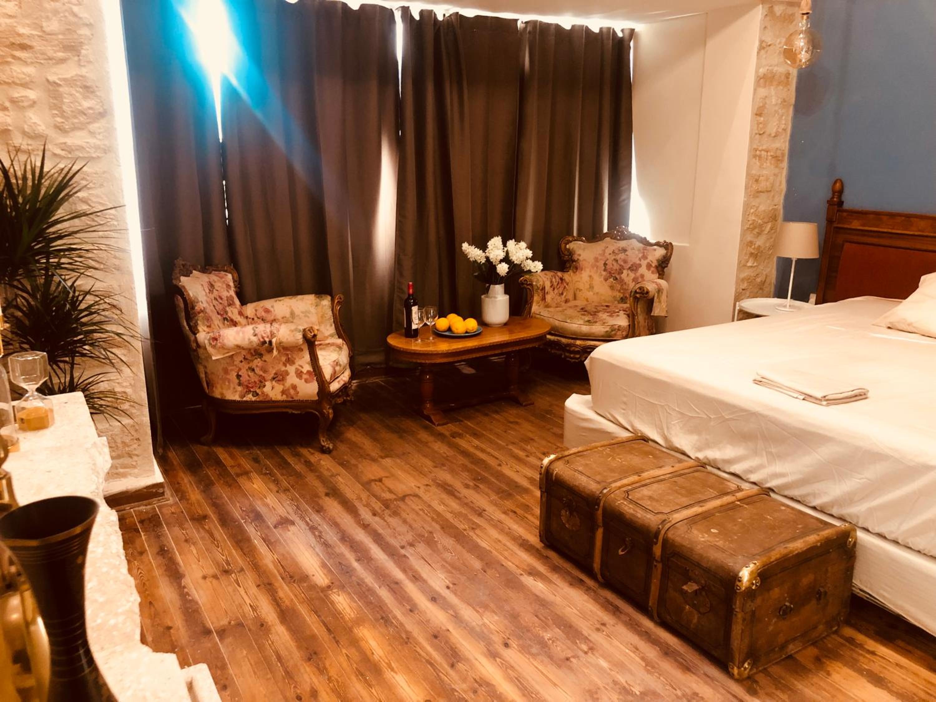 Karavella Vintage Apartment