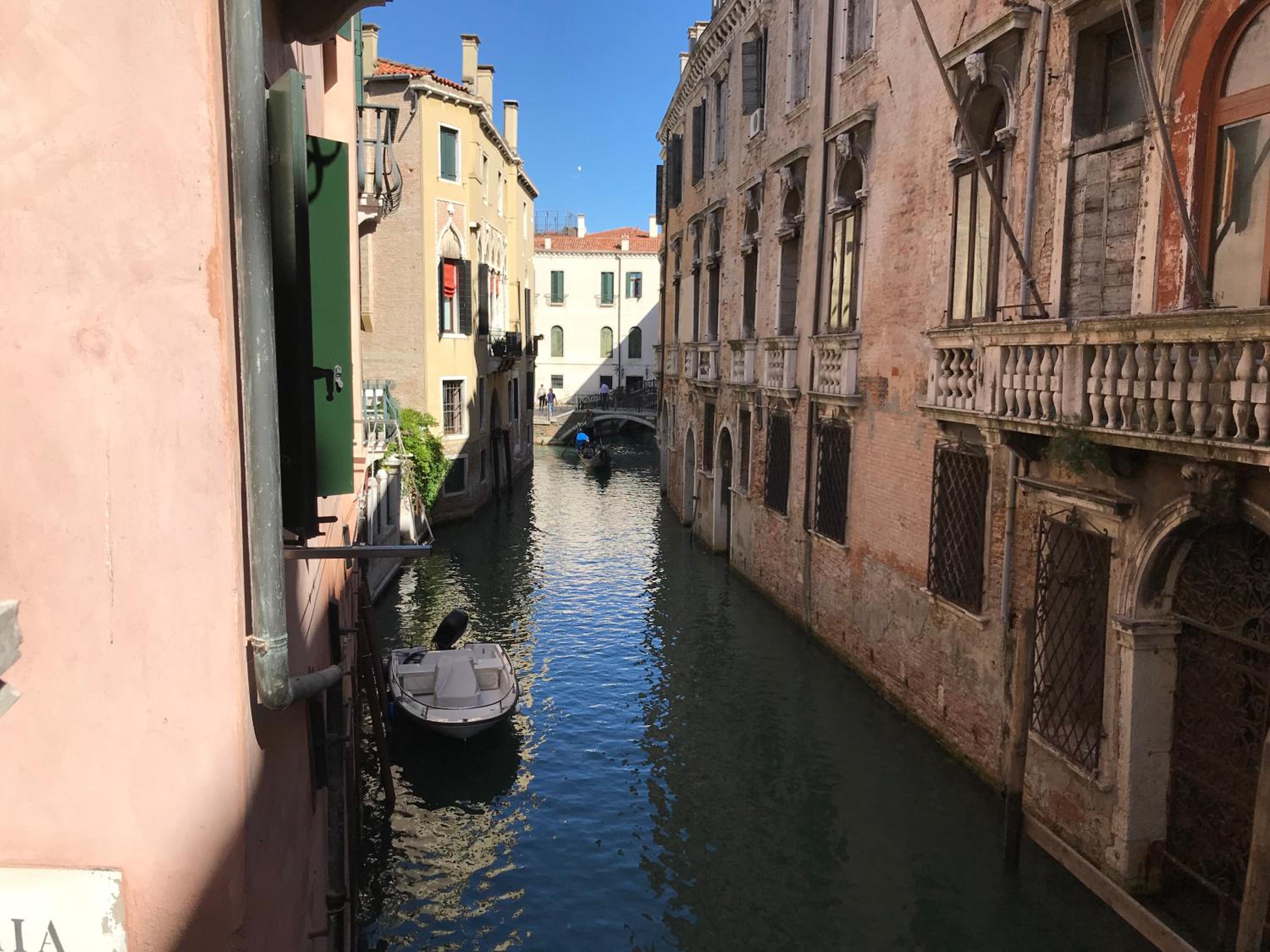 Luxury Venetian Rooms