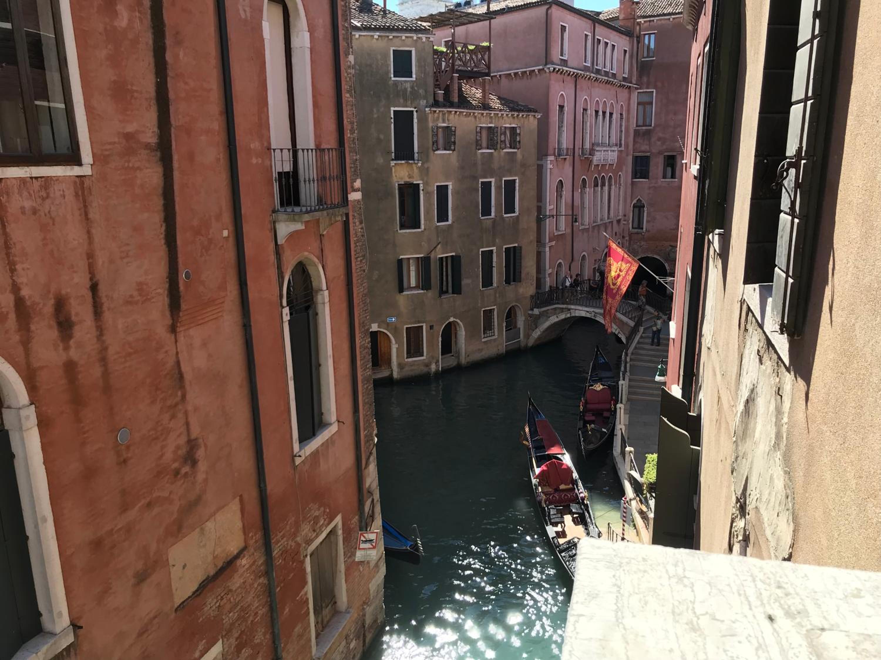 Luxury Venetian Rooms