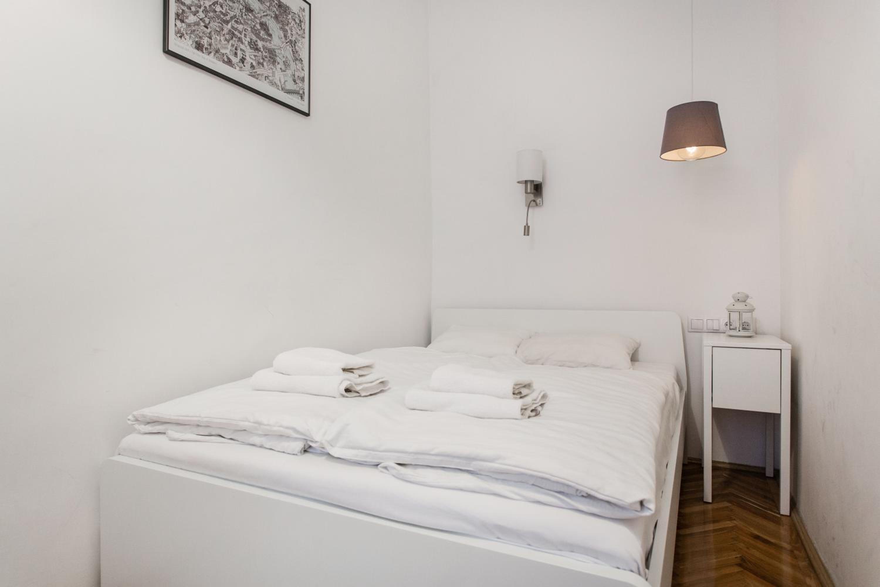 Rumbach Apartment