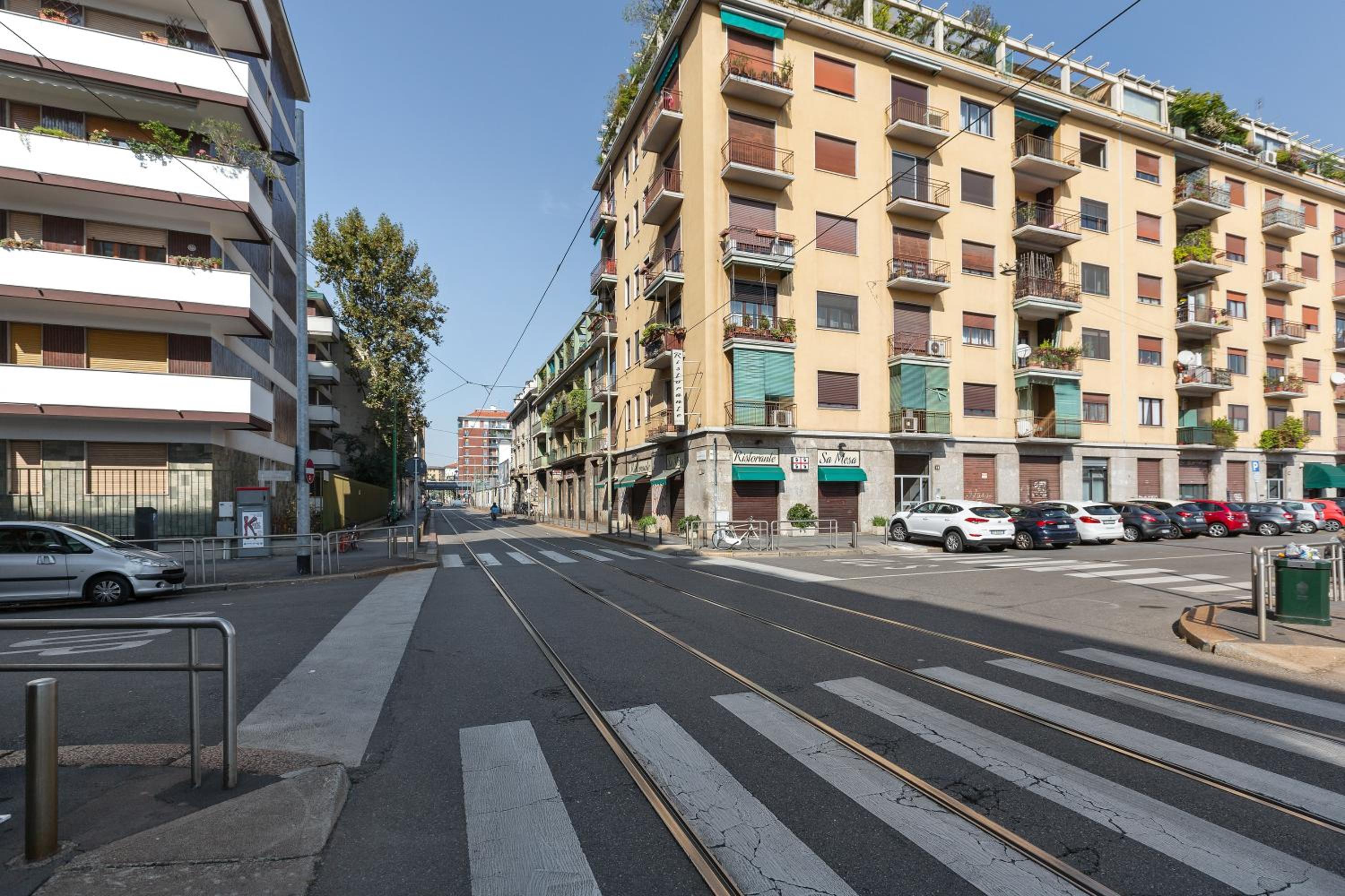 GuestHost - Studio near Piazza Firenze Milano