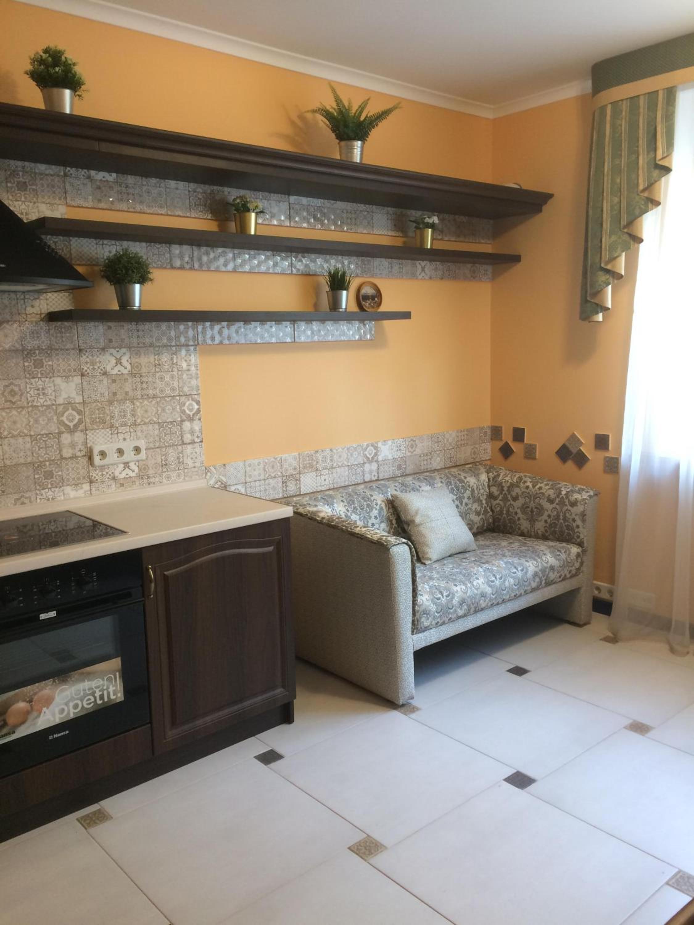 1BR apartment in the old city center (Kyïv) view 4