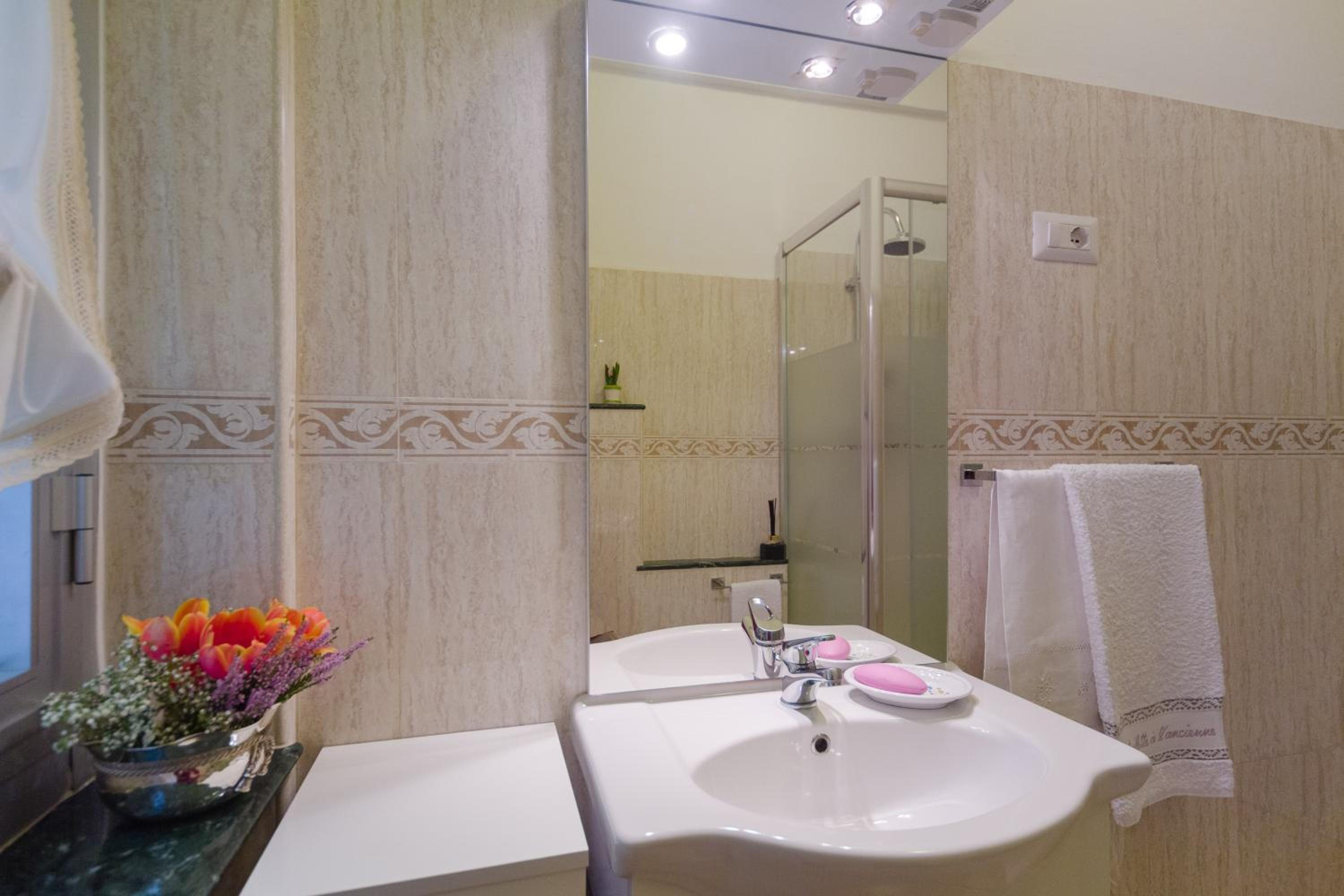 Diamond Apartment photo 4