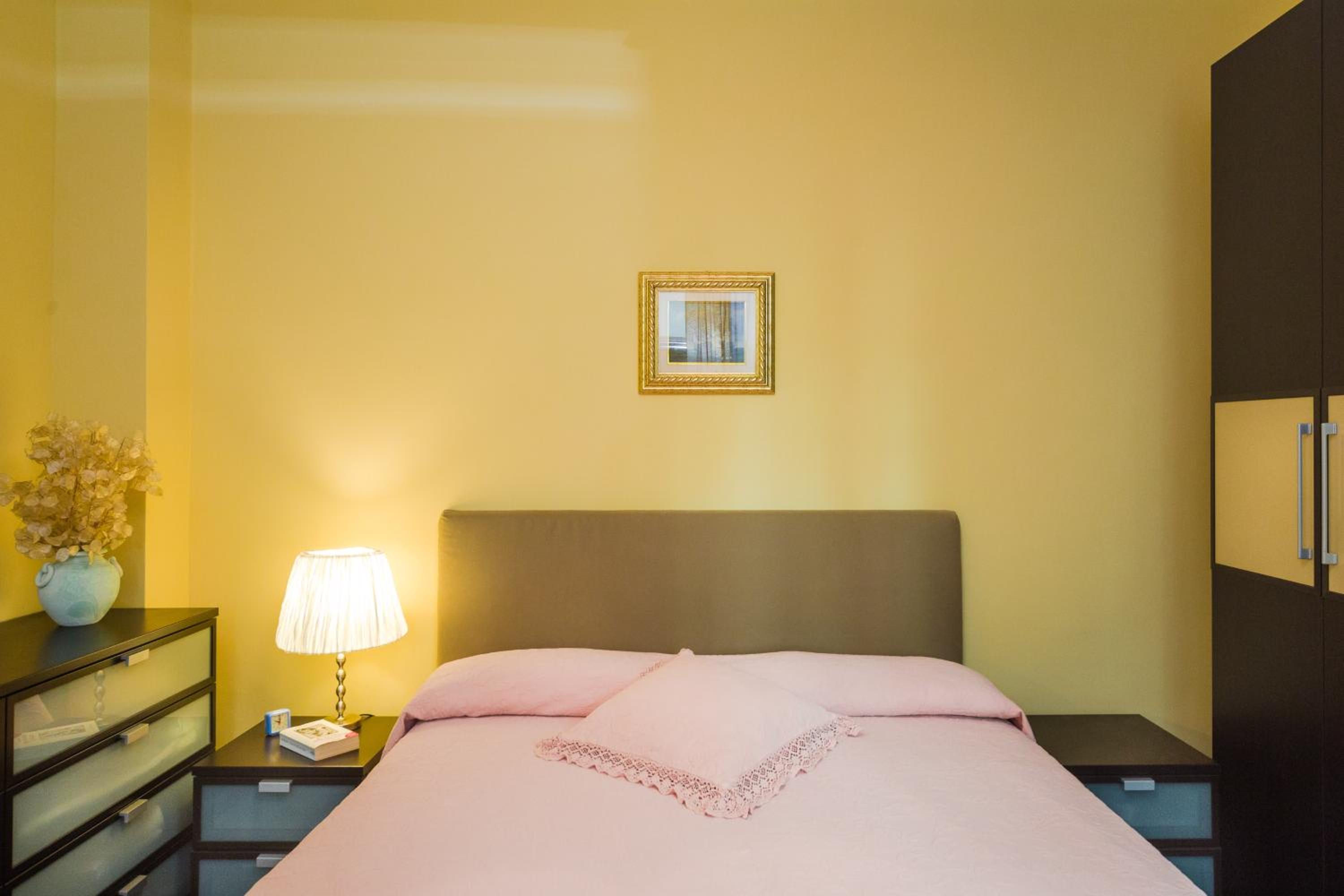Diamond Apartment en Genova — hotel room