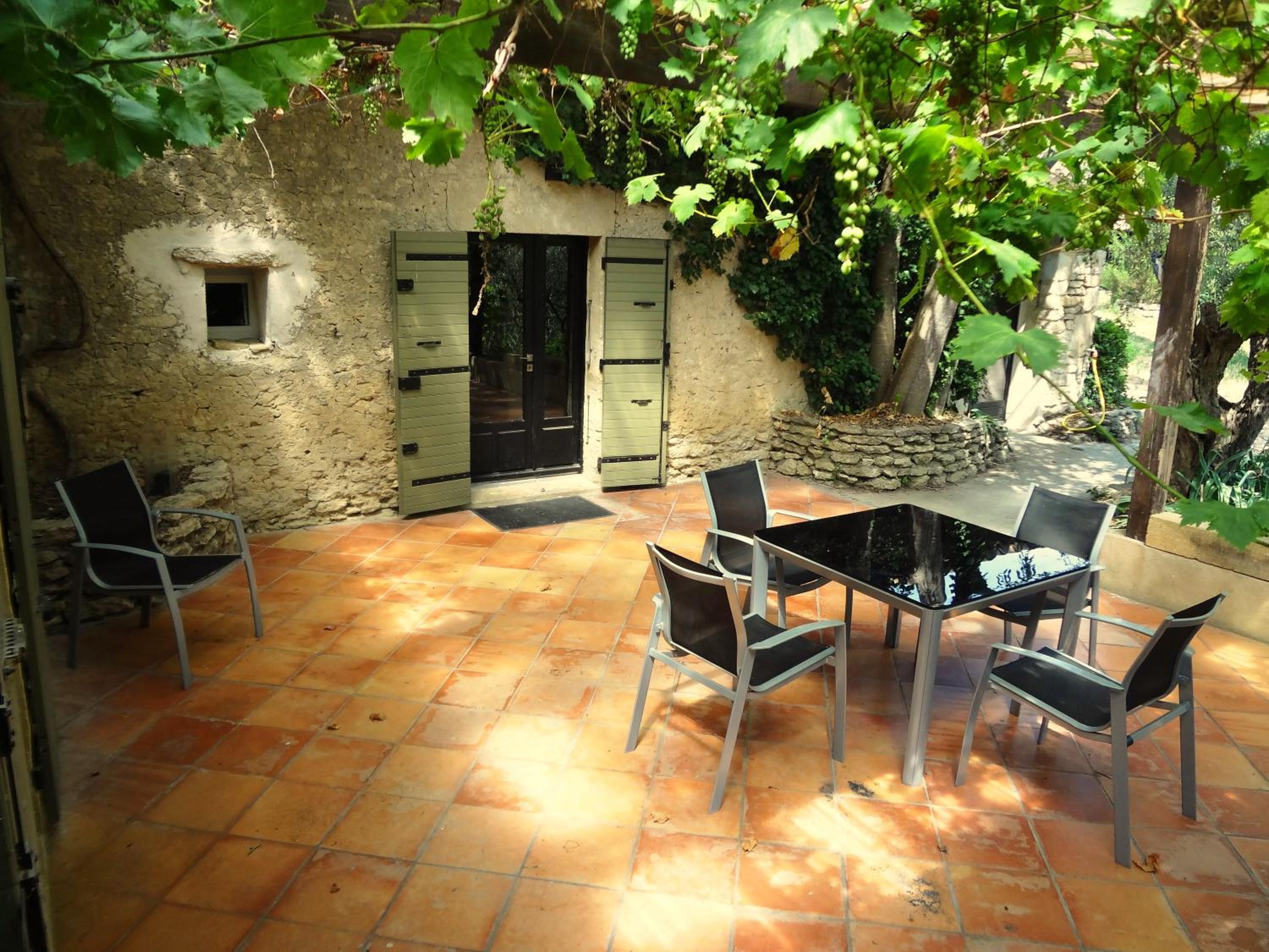 Les Olives view 5
