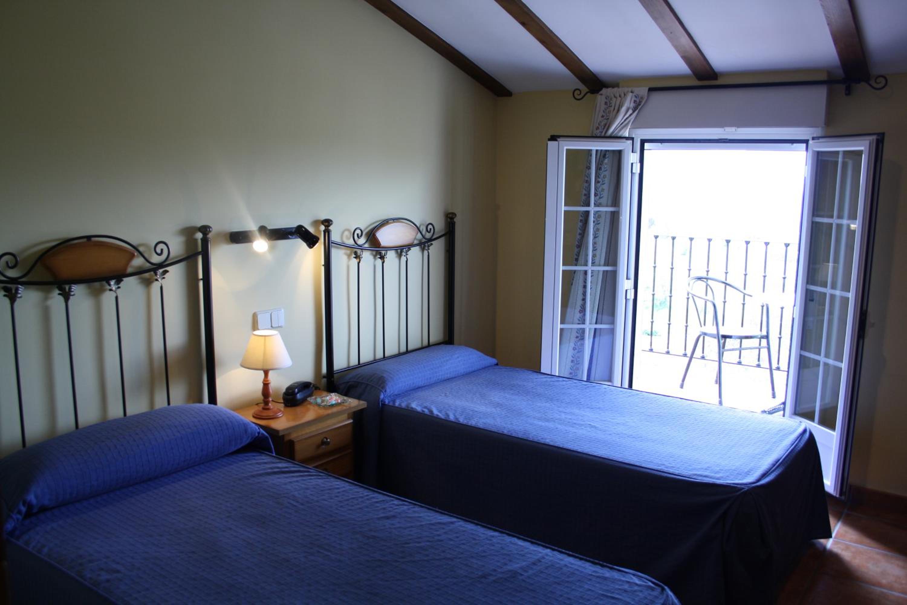 Hostal La Balquina view 4