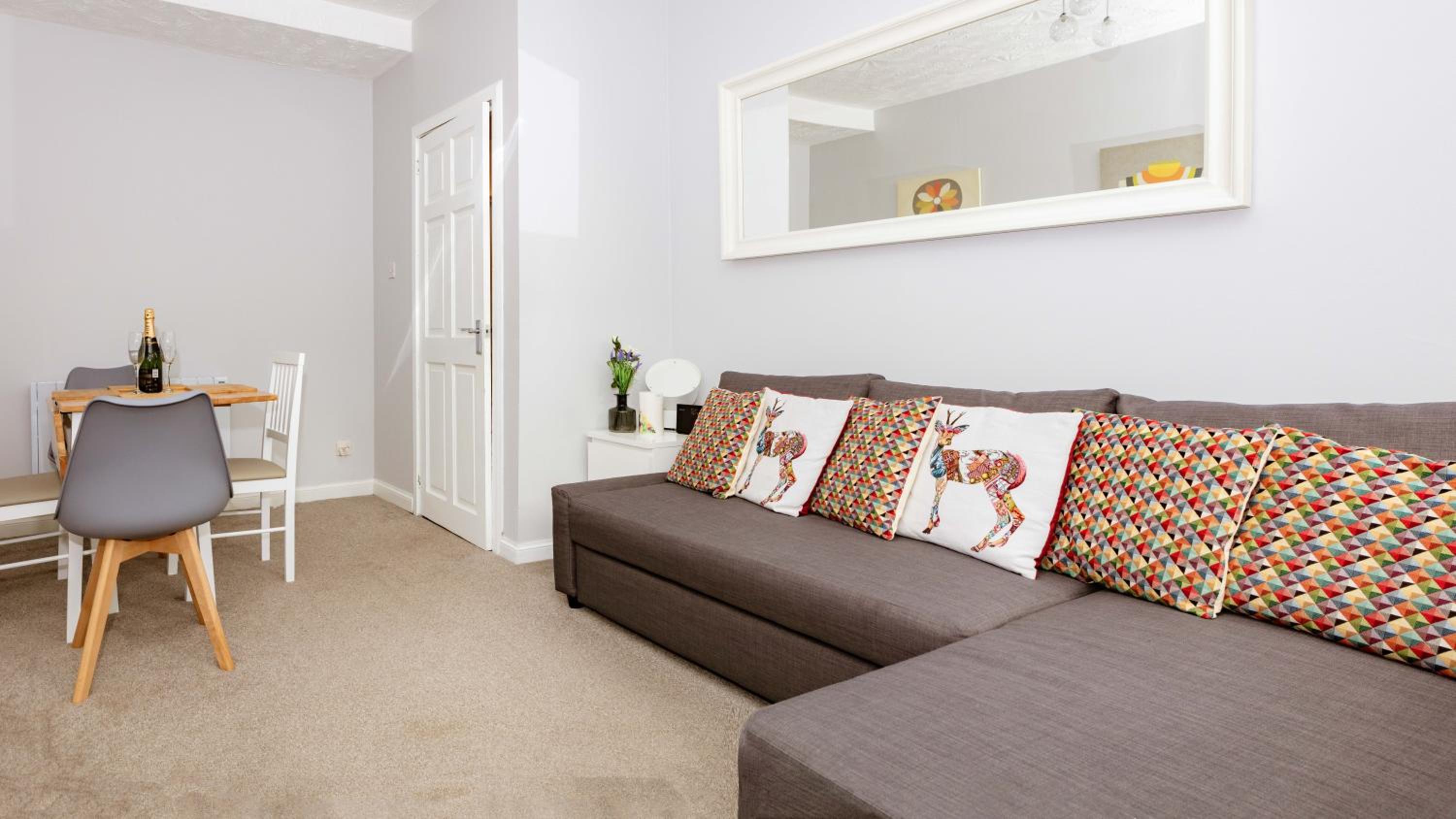 Stirling Central Apartment view 2