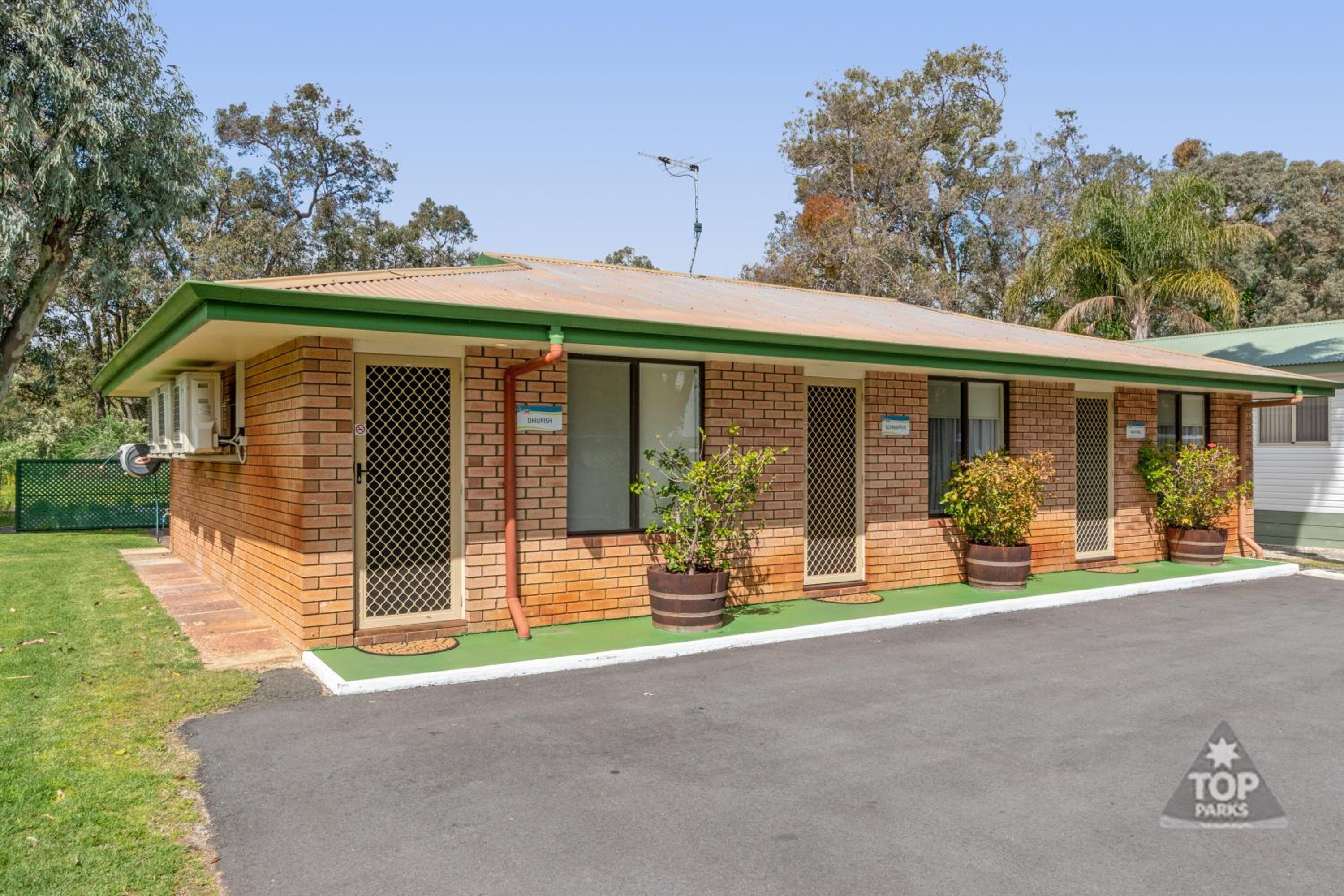 Hotel Mandurah Caravan and Tourist Park - Image 1