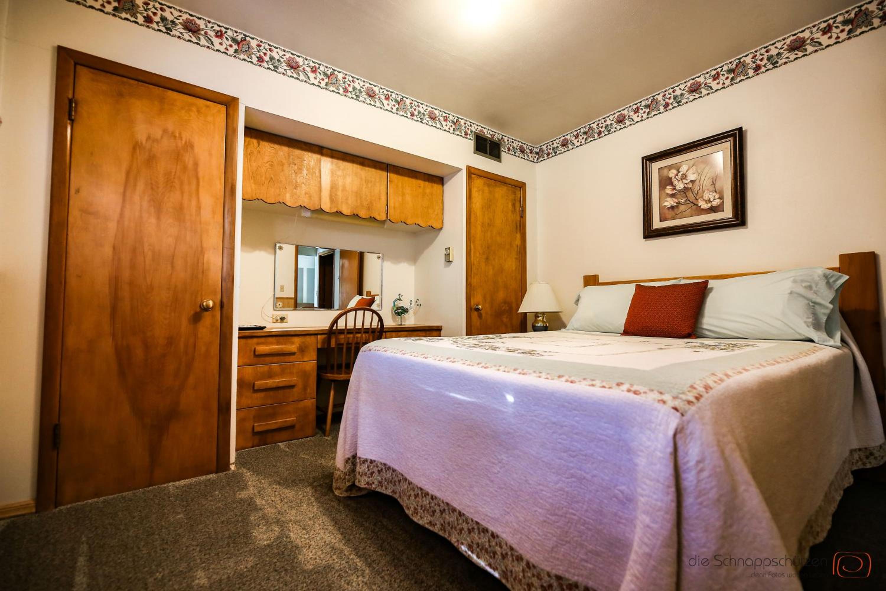 The Pines Country Inn