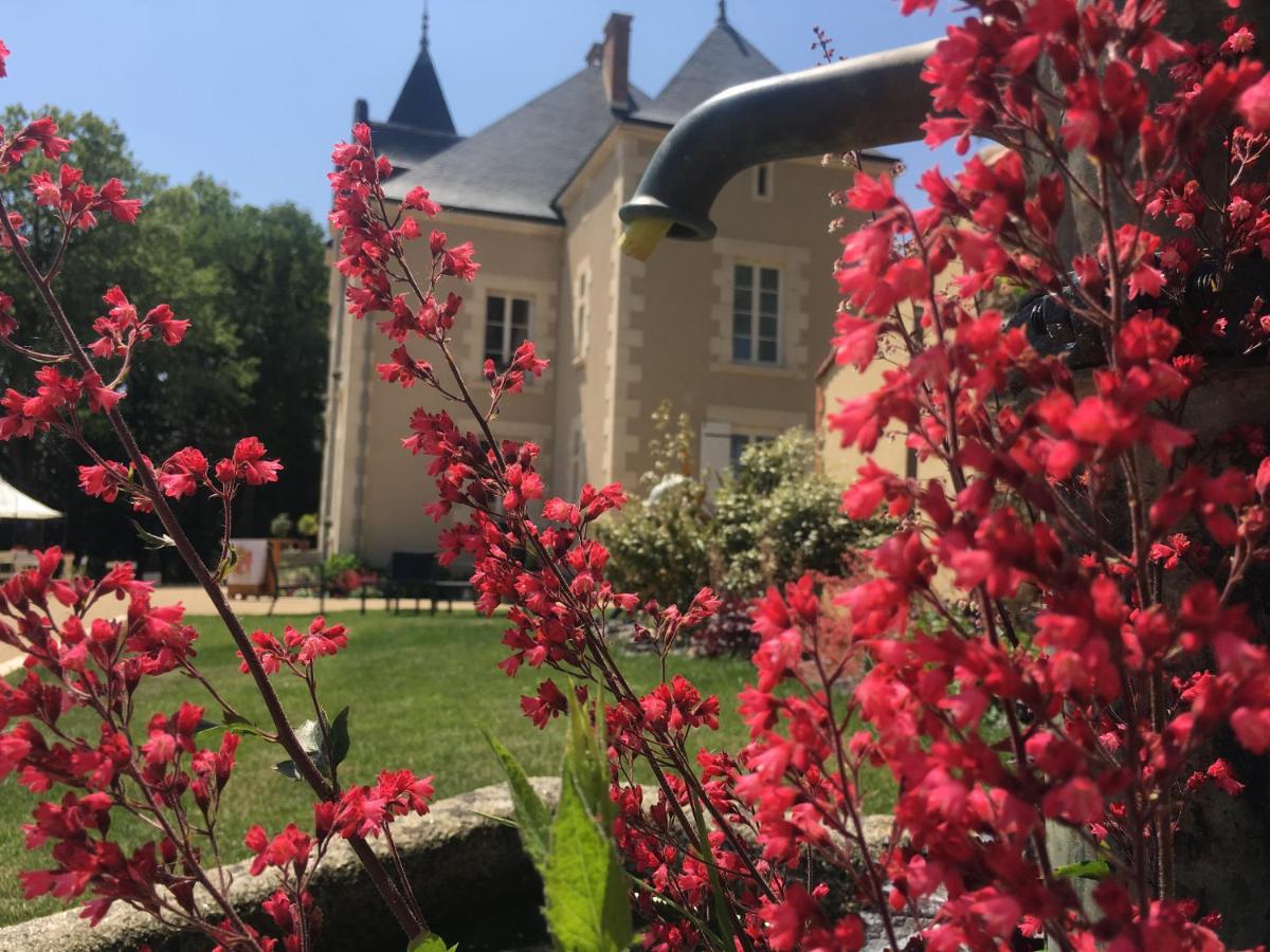 Le Petit Château des Cedres