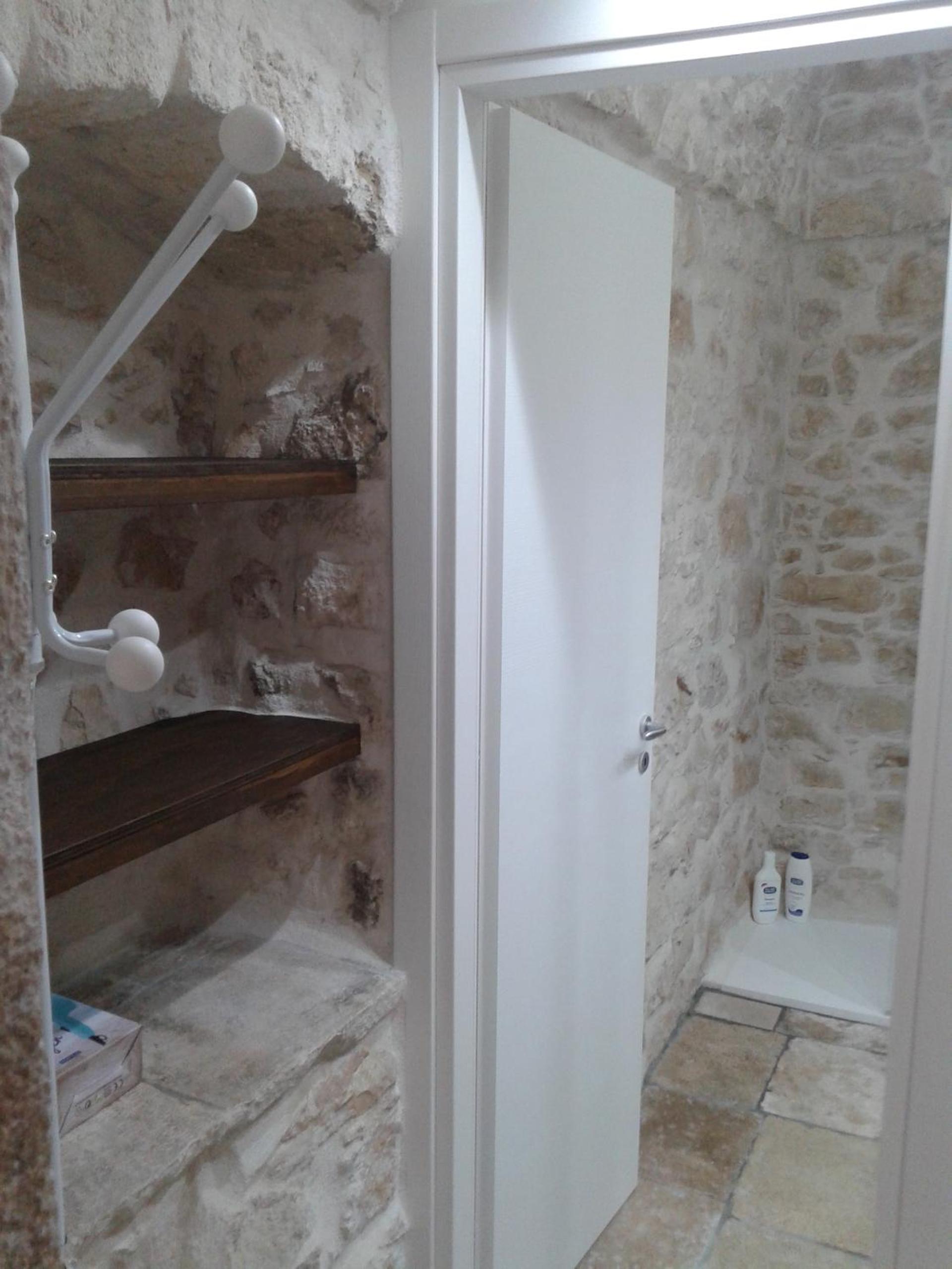 Photo 31