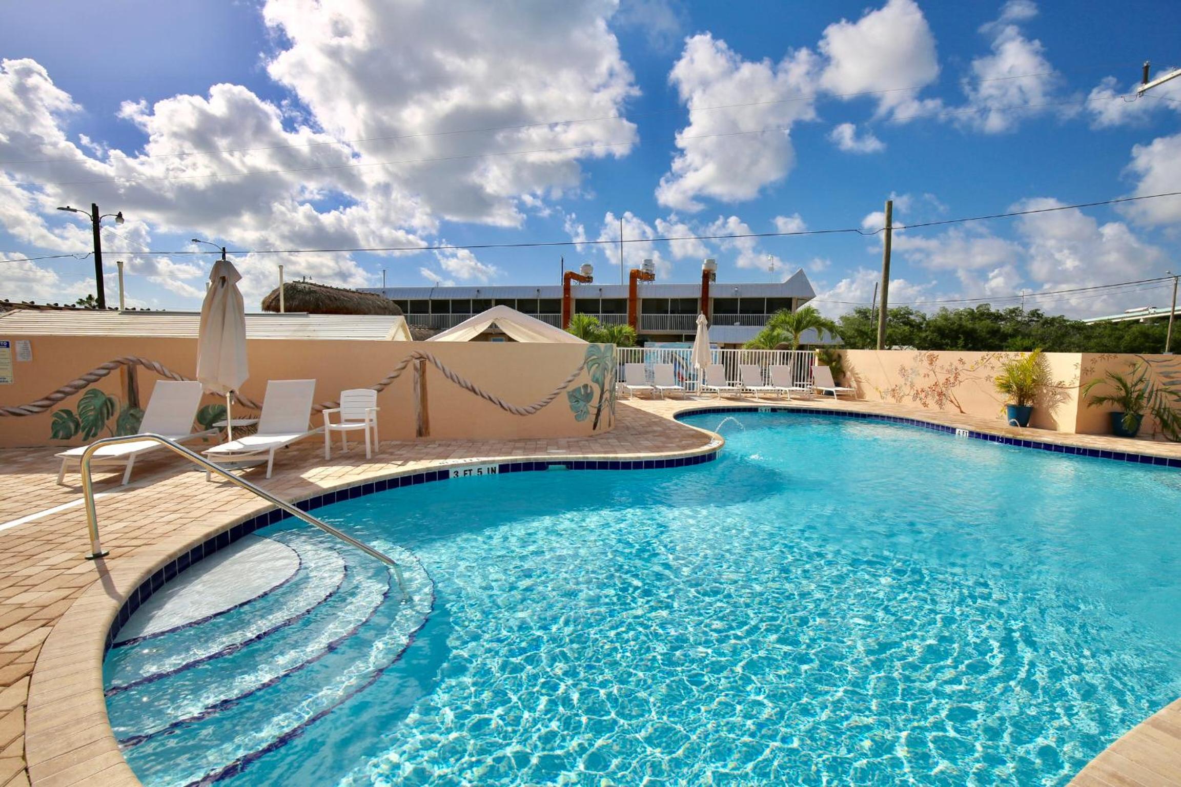 Gilbert's Resort & Marina