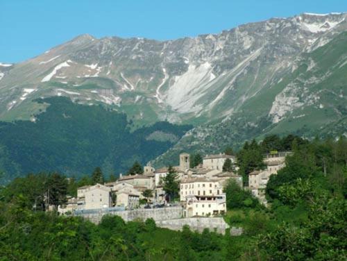 Cottage in montagna Montemonaco view 5