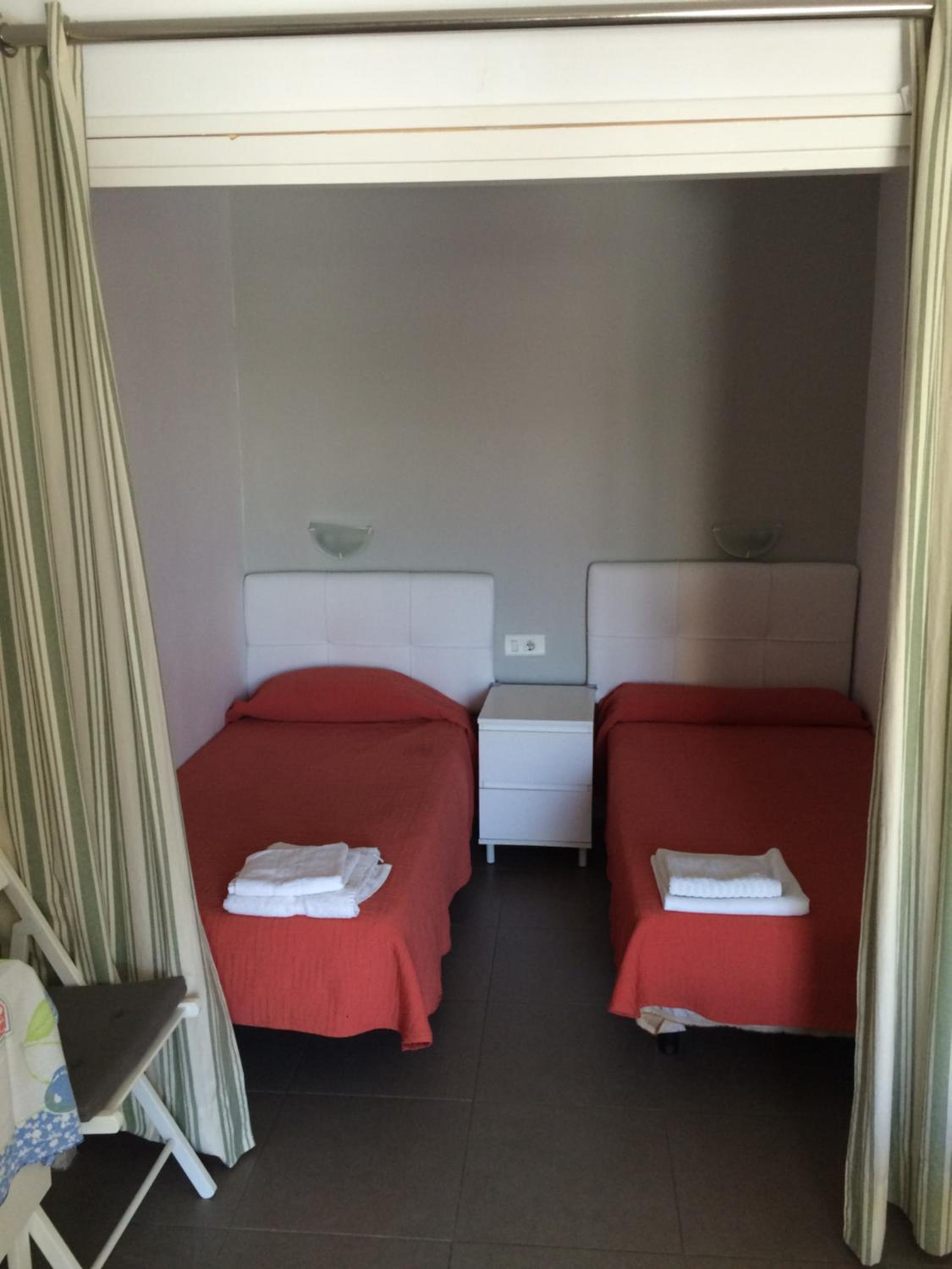 BERMUDAS-TURIS Apartamentos