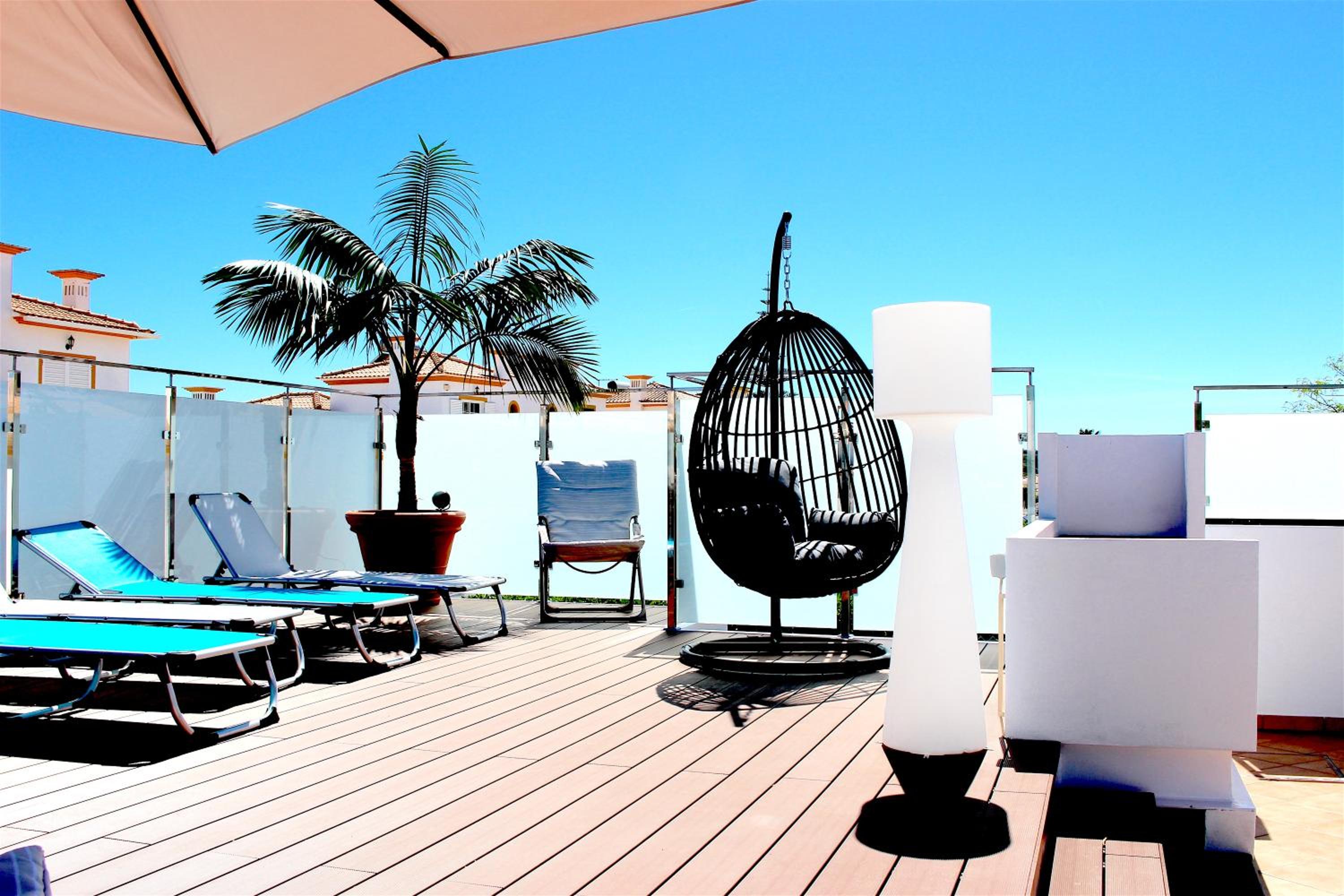 magnifique et spacieuse villa avec piscine privative view 4